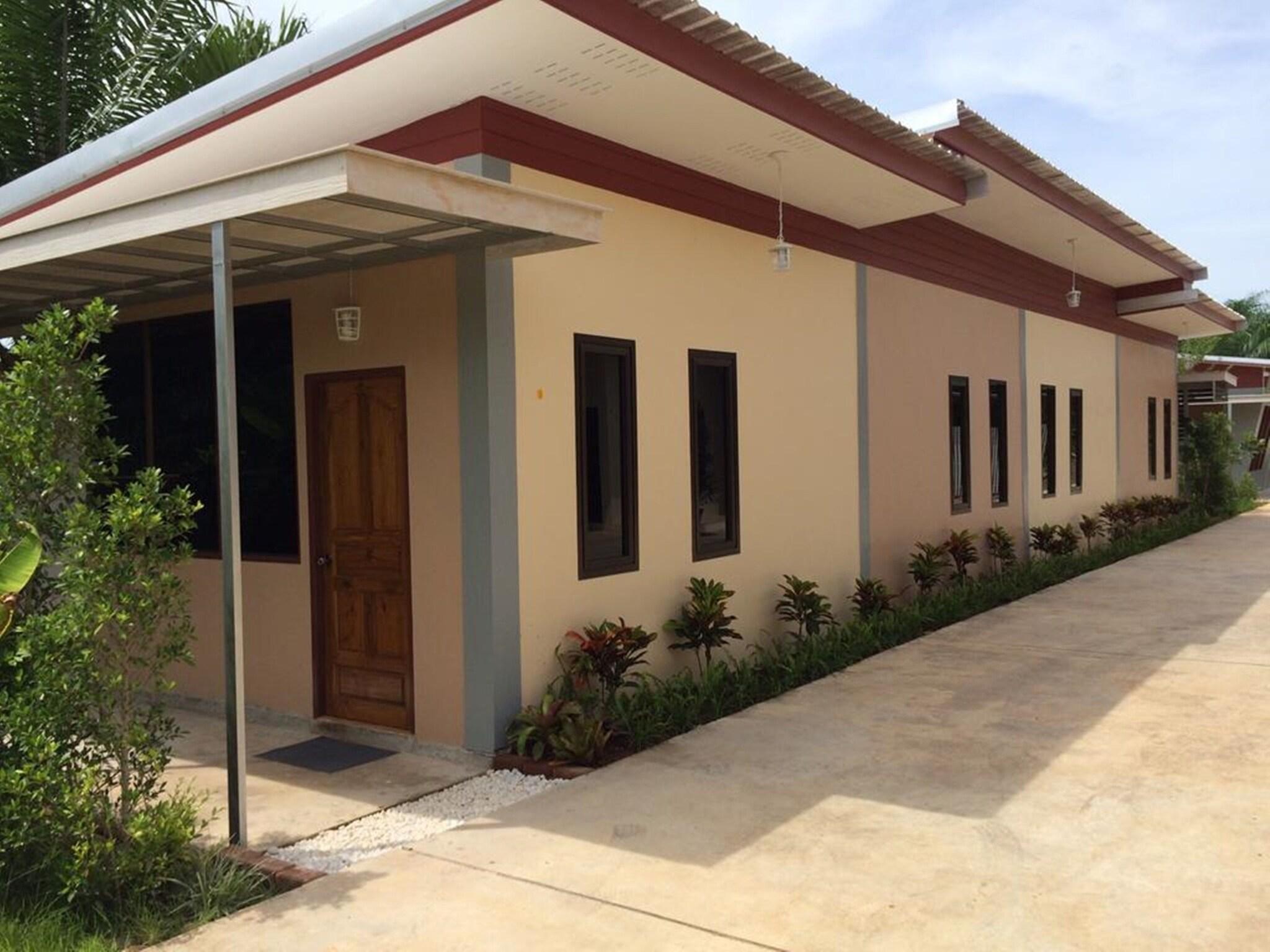 Vista Exterior Banana Place Resort