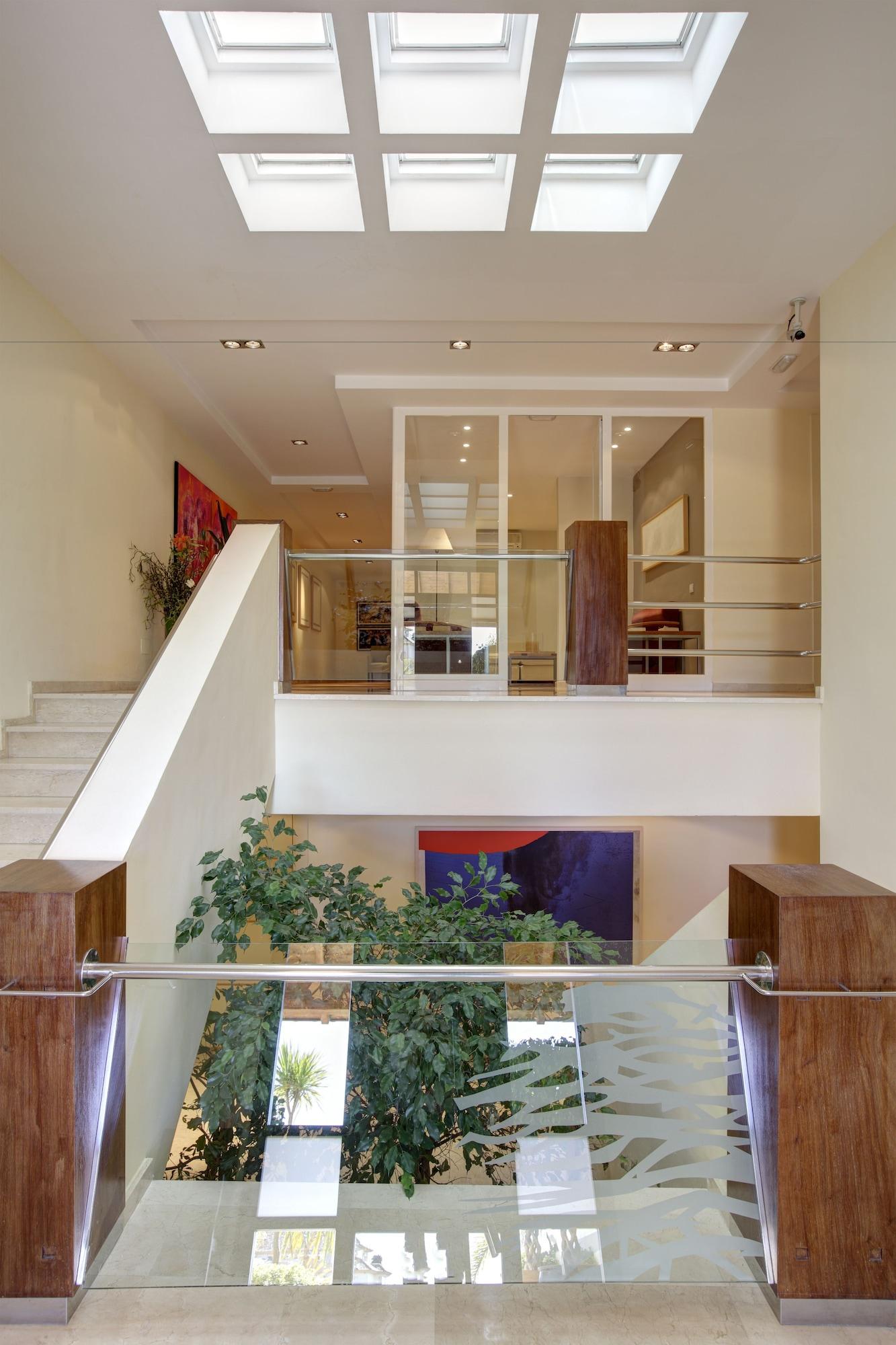 Vista Lobby Elviria Hills Living