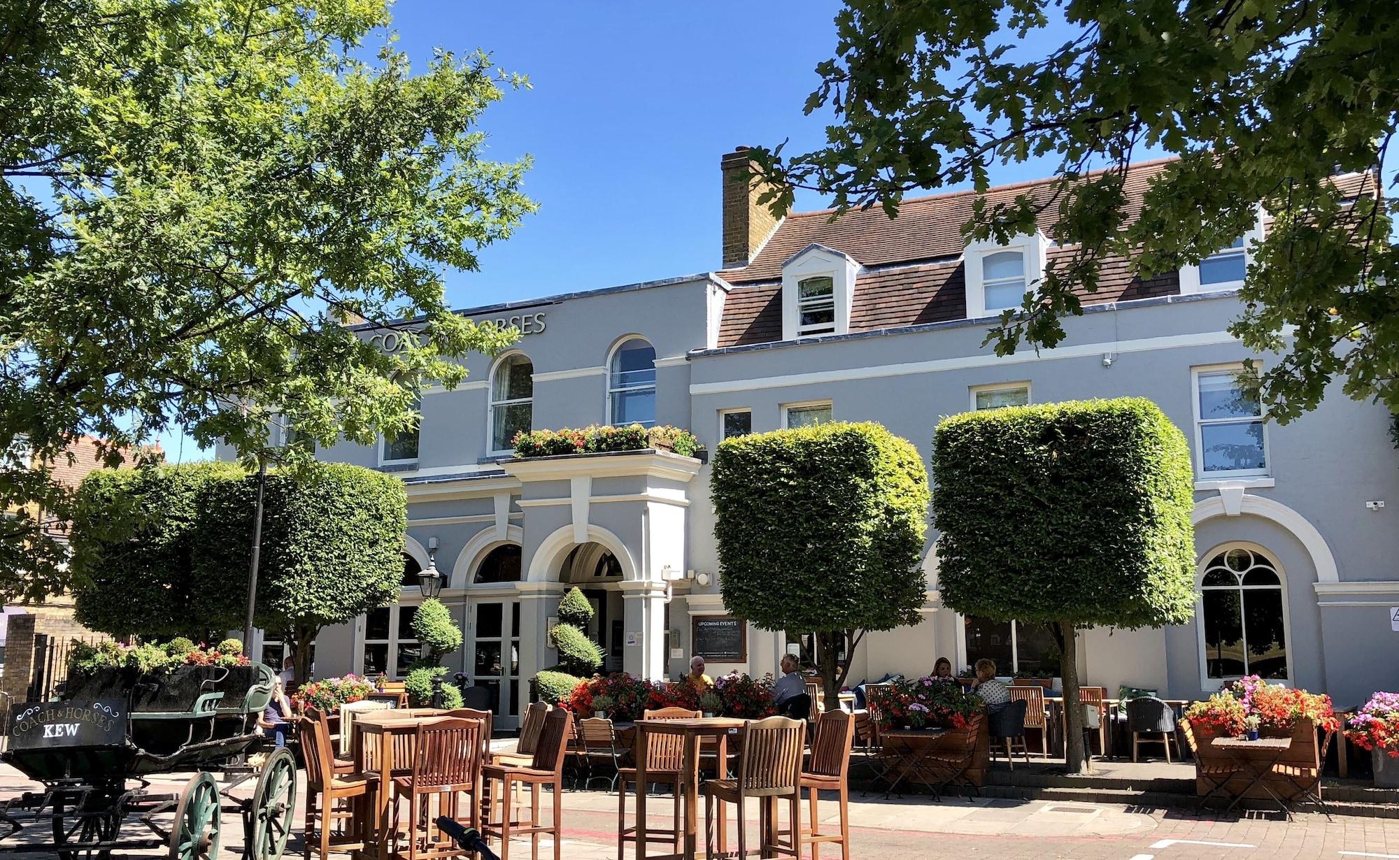 Vista Exterior The Coach & Horses