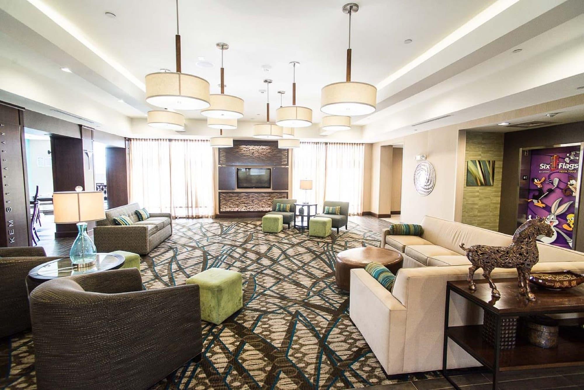 Vista Lobby Holiday Inn San Antonio Northwest by IHG