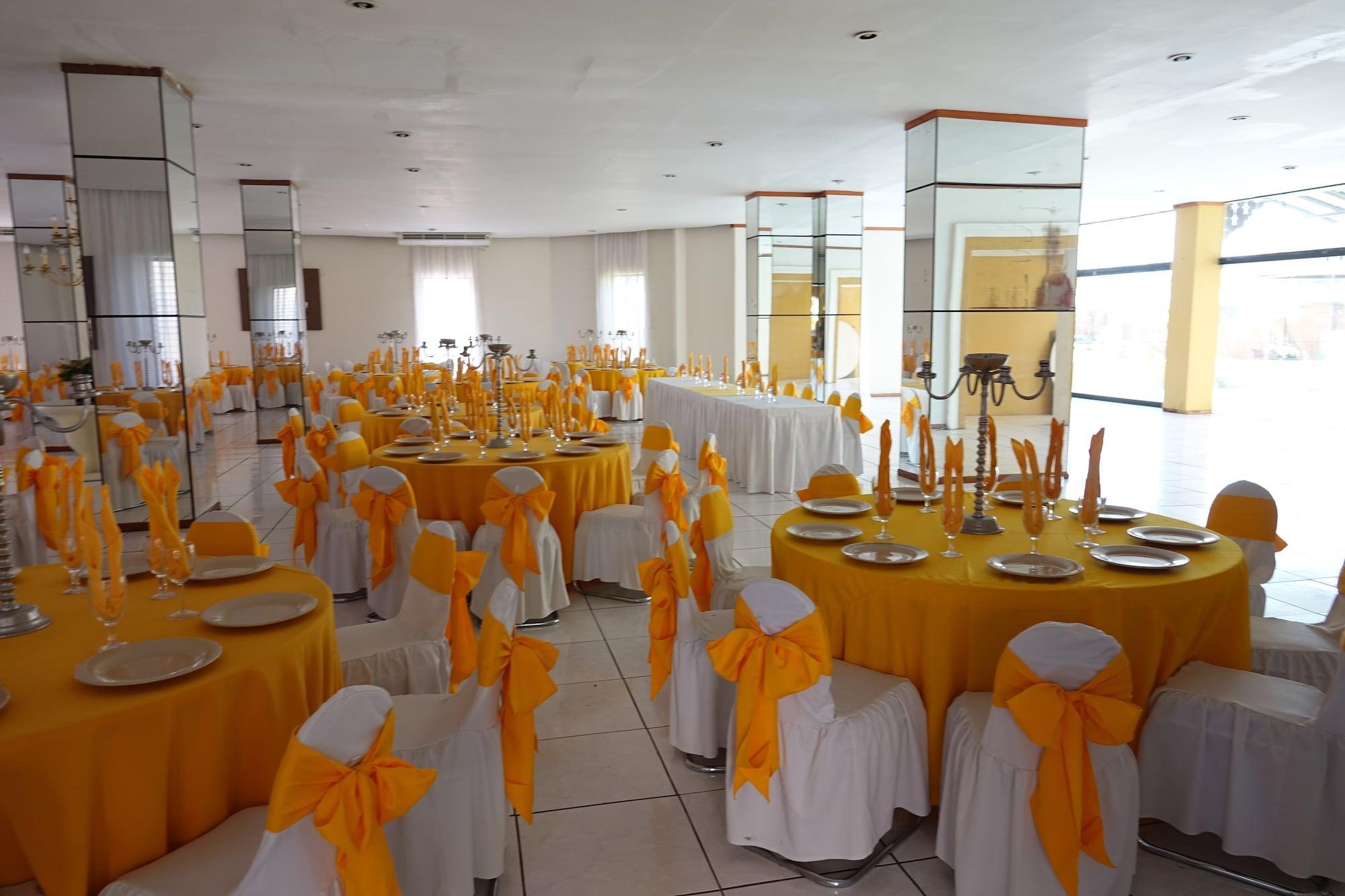 Instalaciones Recreativas Hotel América Colima