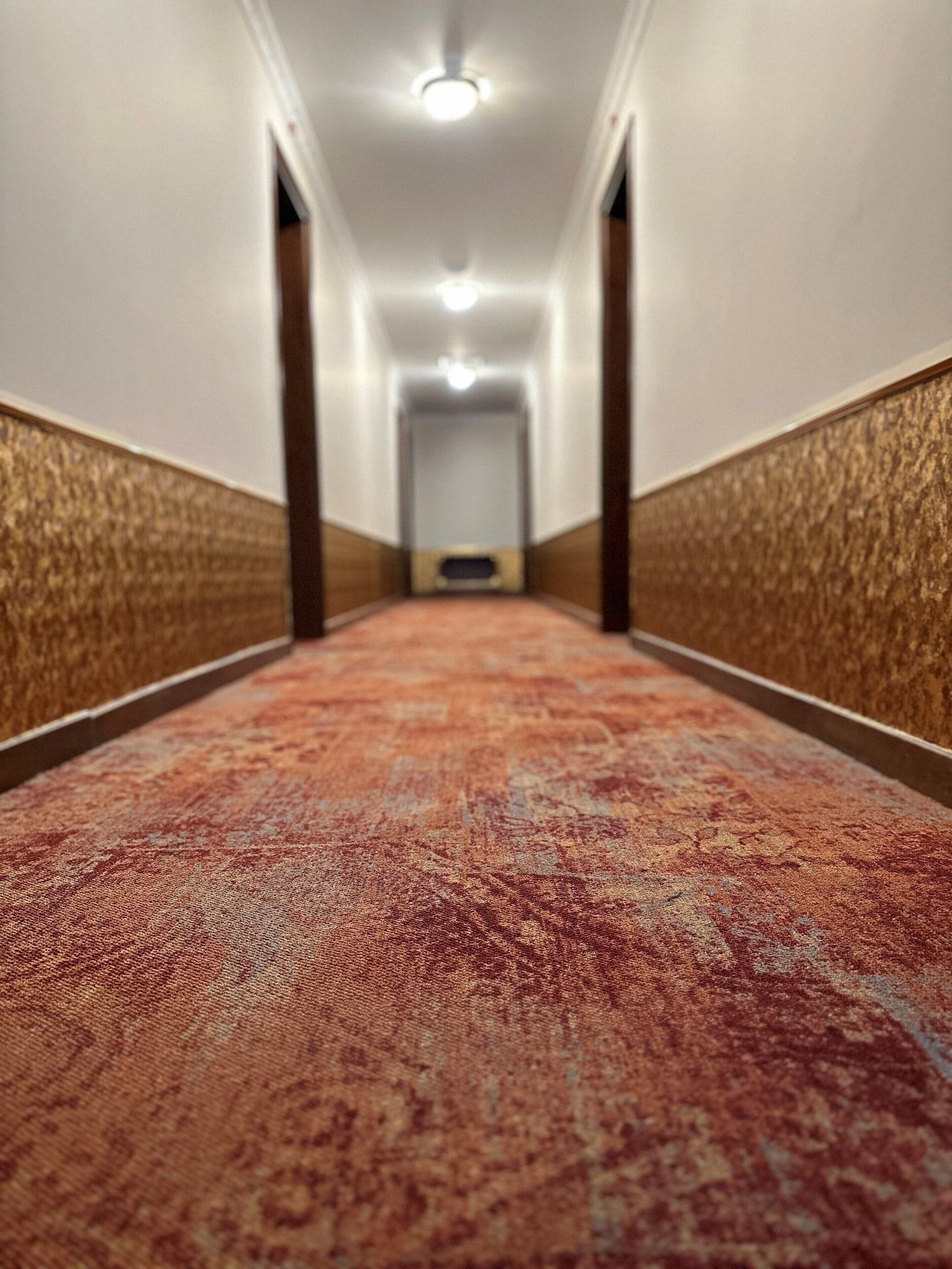 Varios Dinasty Hotel