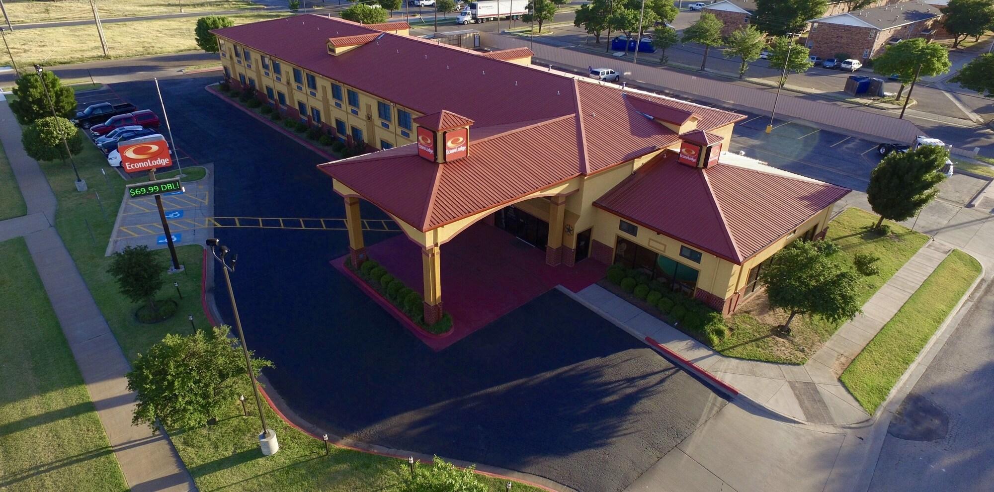Vista Exterior Econo Lodge Lubbock I-27