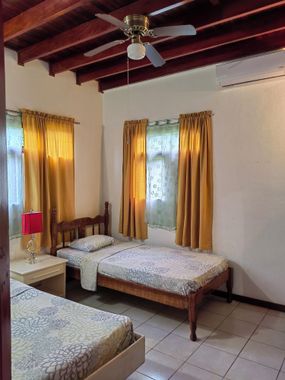 Villa with swimming pool in condominium tranquilo, para familias y cerca de las playas - Hoteles con alberca en Playa Hermosa, Guanacaste