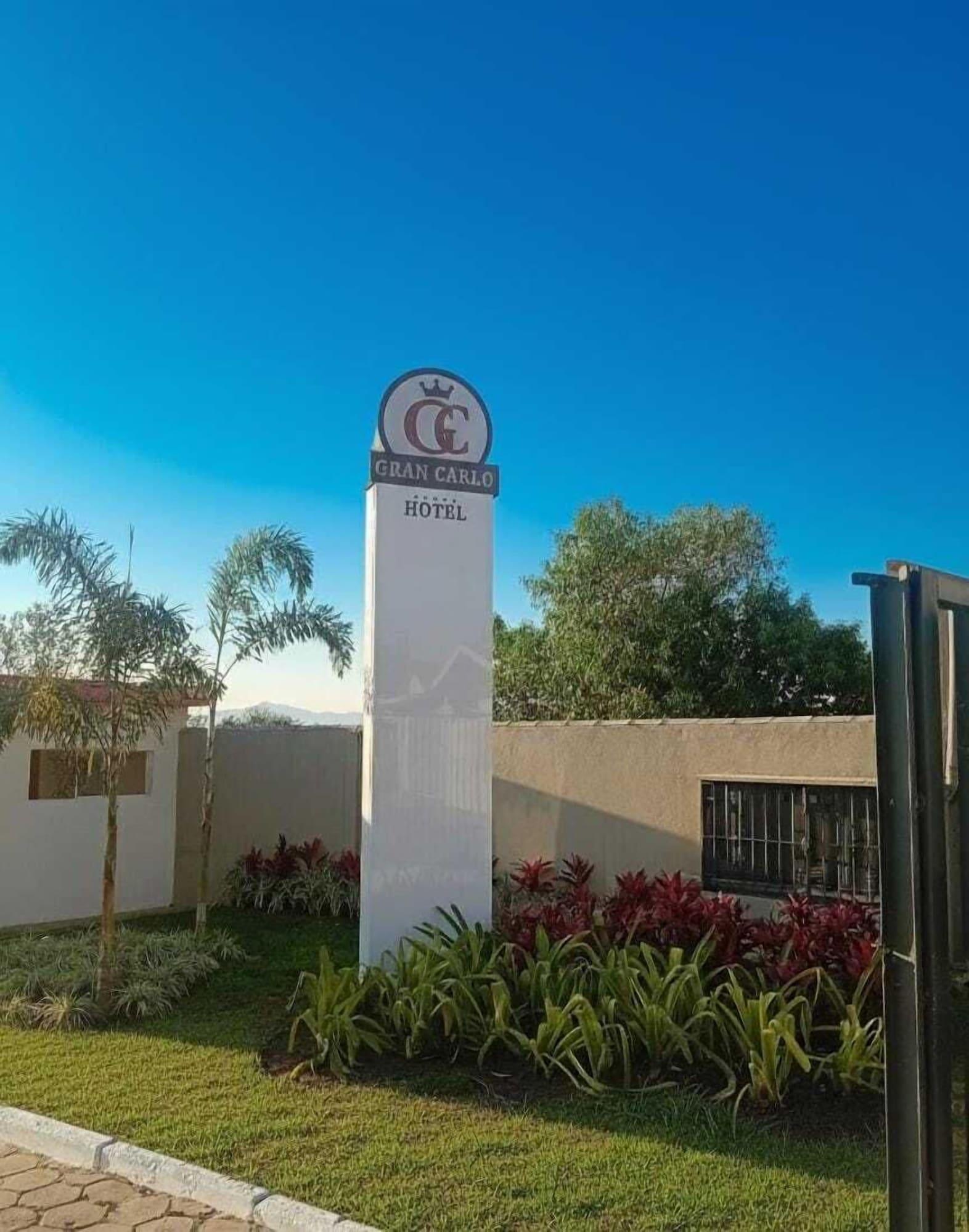 Vista Exterior Gran Carlo Hotel