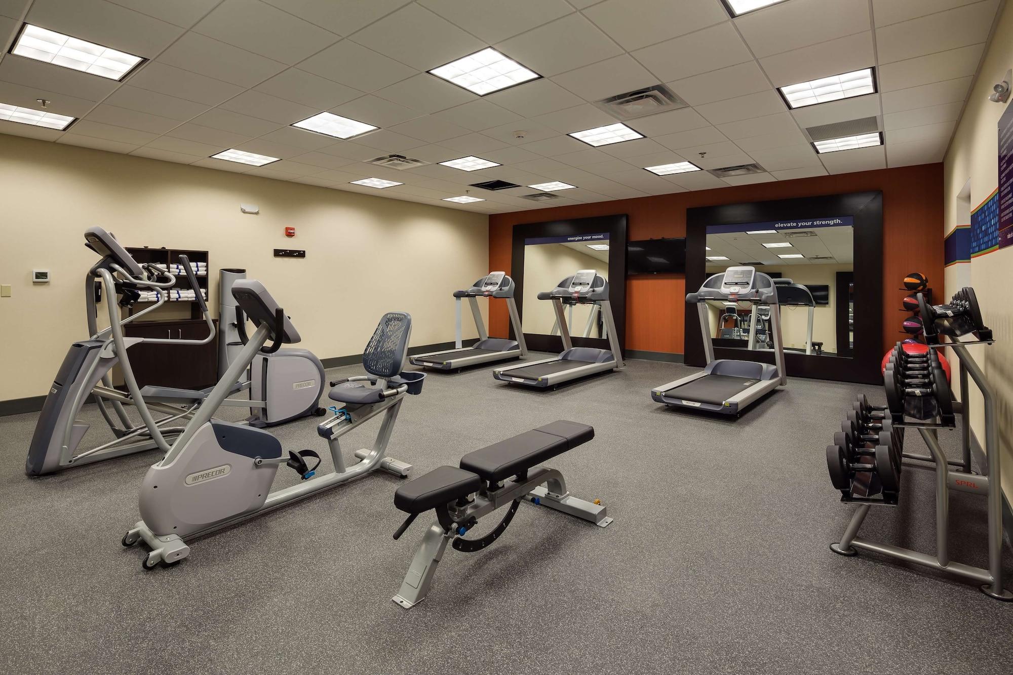 Gimnasio Hampton Inn Morristown, I-81