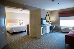 Alojamiento - Hampton Inn & Suites Fresno