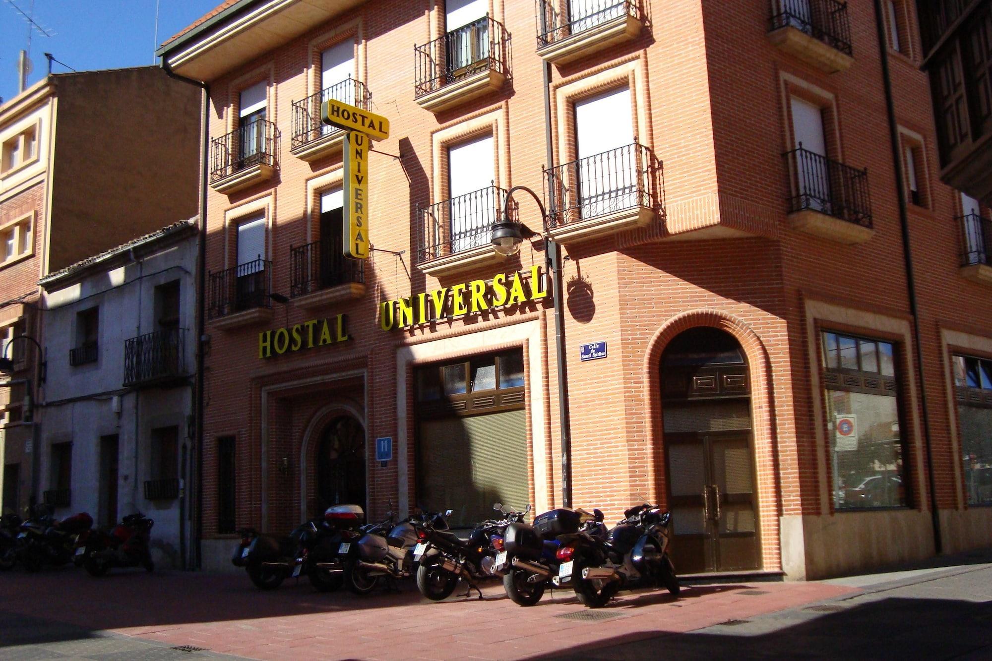 Vista Exterior Hostal Universal