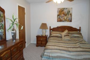 Alquiler Vacacional - Family-Friendly Condo Near The Front Gate Of HSV, Newly Updated