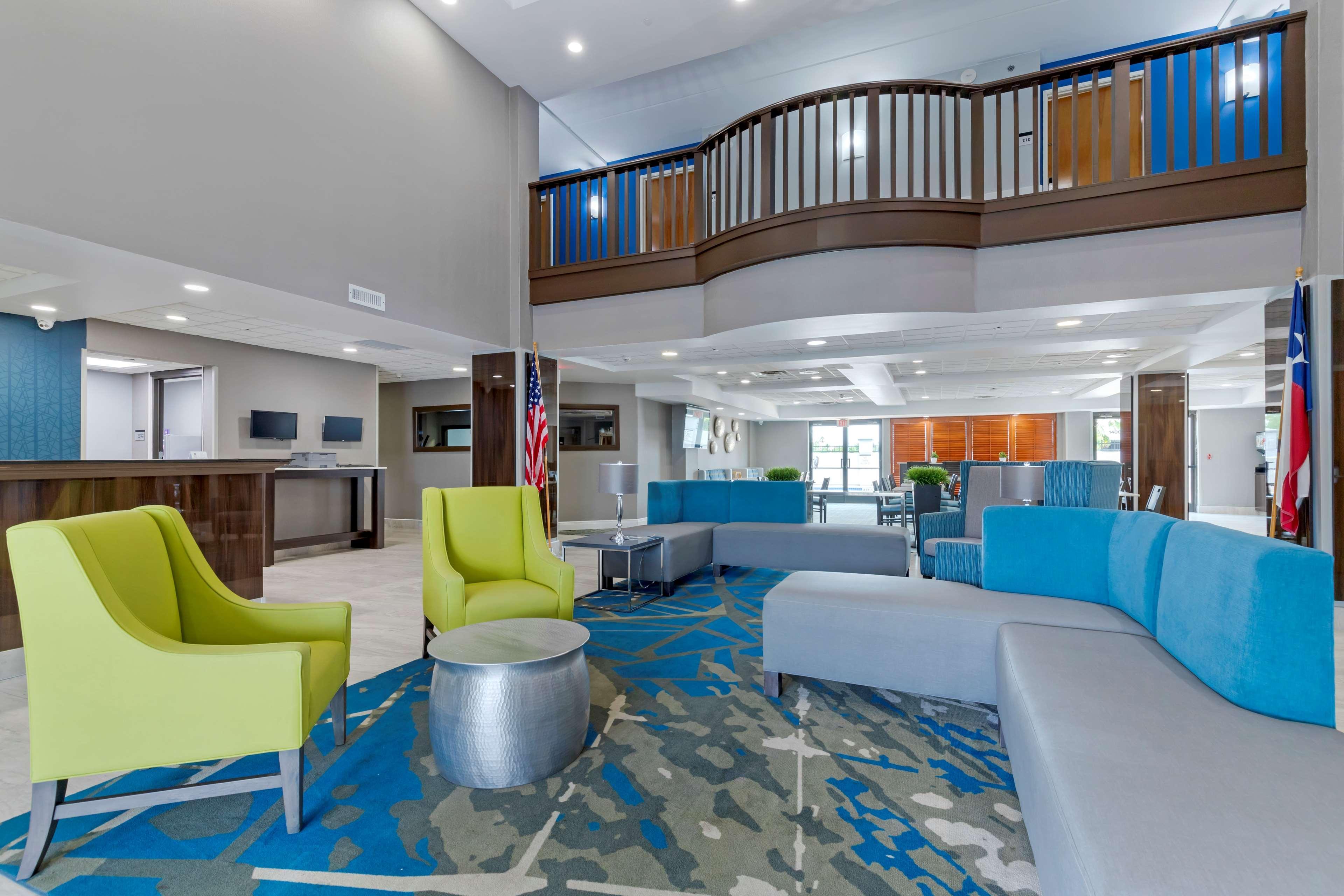 Vista Lobby Best Western Plus McAllen Airport Hotel