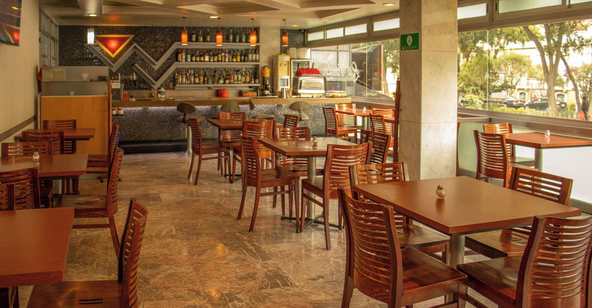 Restaurant Hotel Milan CDMX