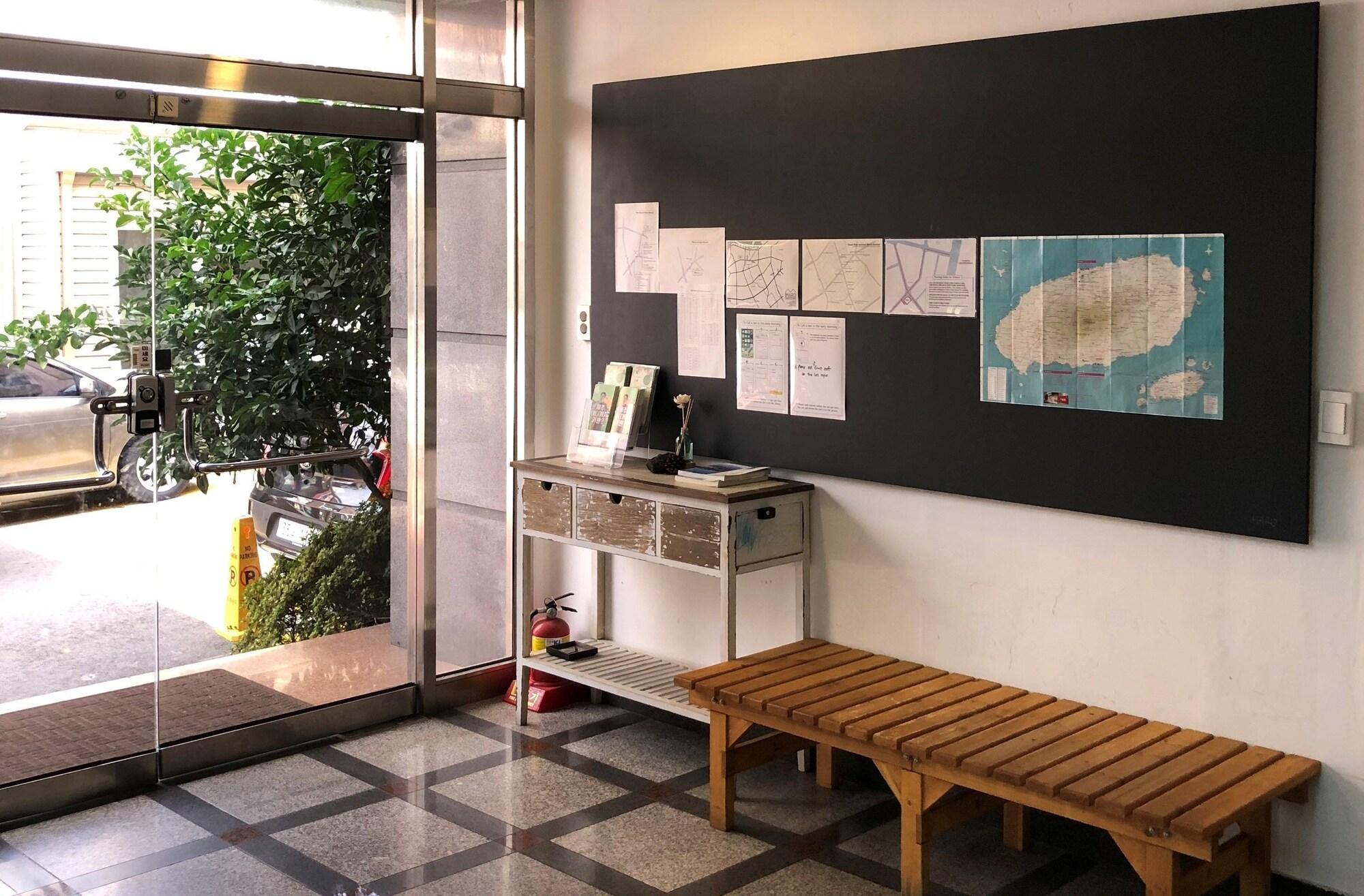 Vista Lobby Hostel Maro