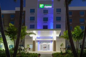 Alojamiento - Holiday Inn Express Hotel & Suites Ft Lauderdale Airport/Cru by IHG