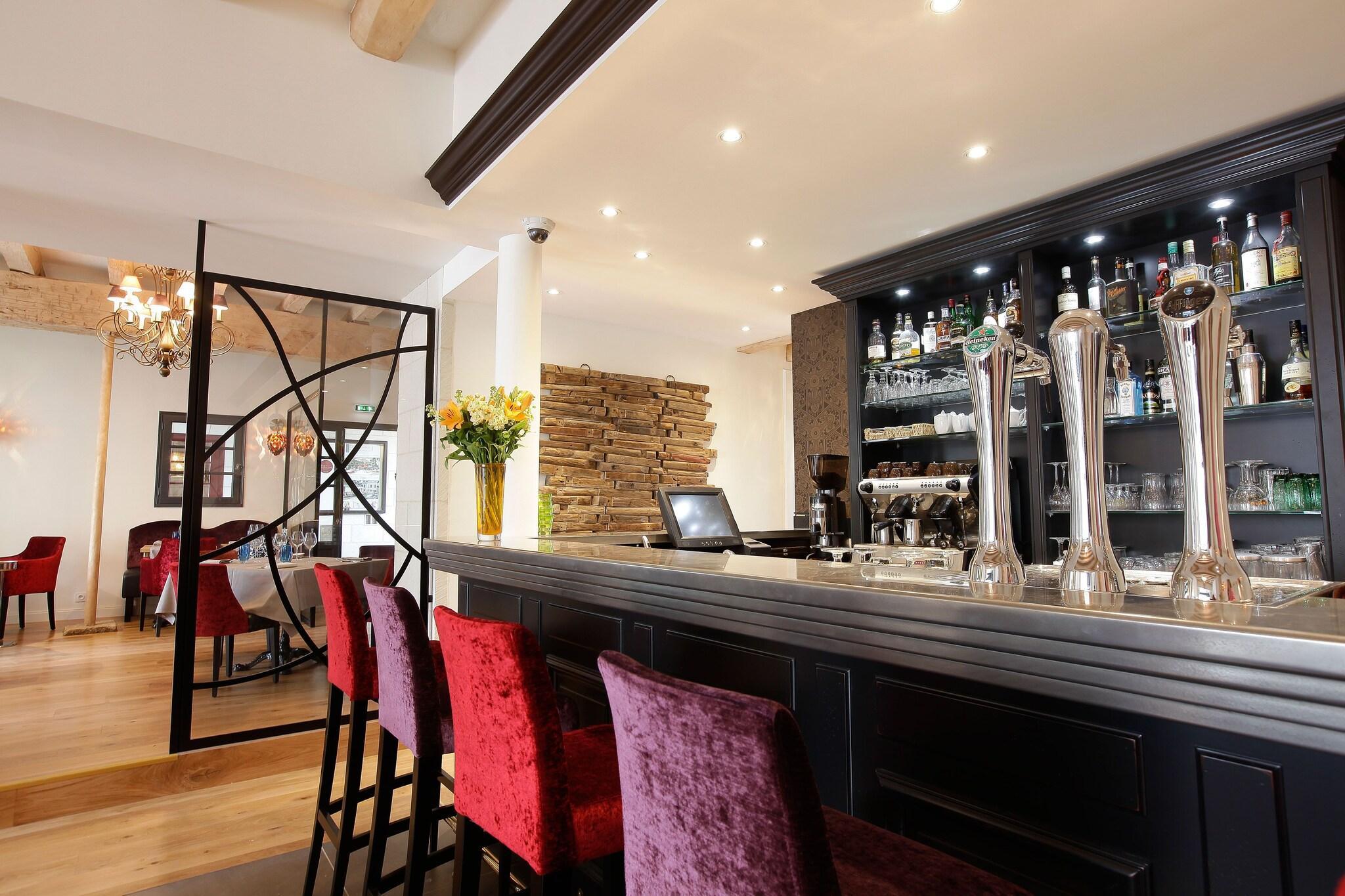 Bar/Salón Hotel La Croix Blanche Fontevraud