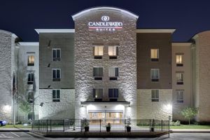 Alojamiento - Candlewood Suites Dallas NW - Farmers Branch by IHG