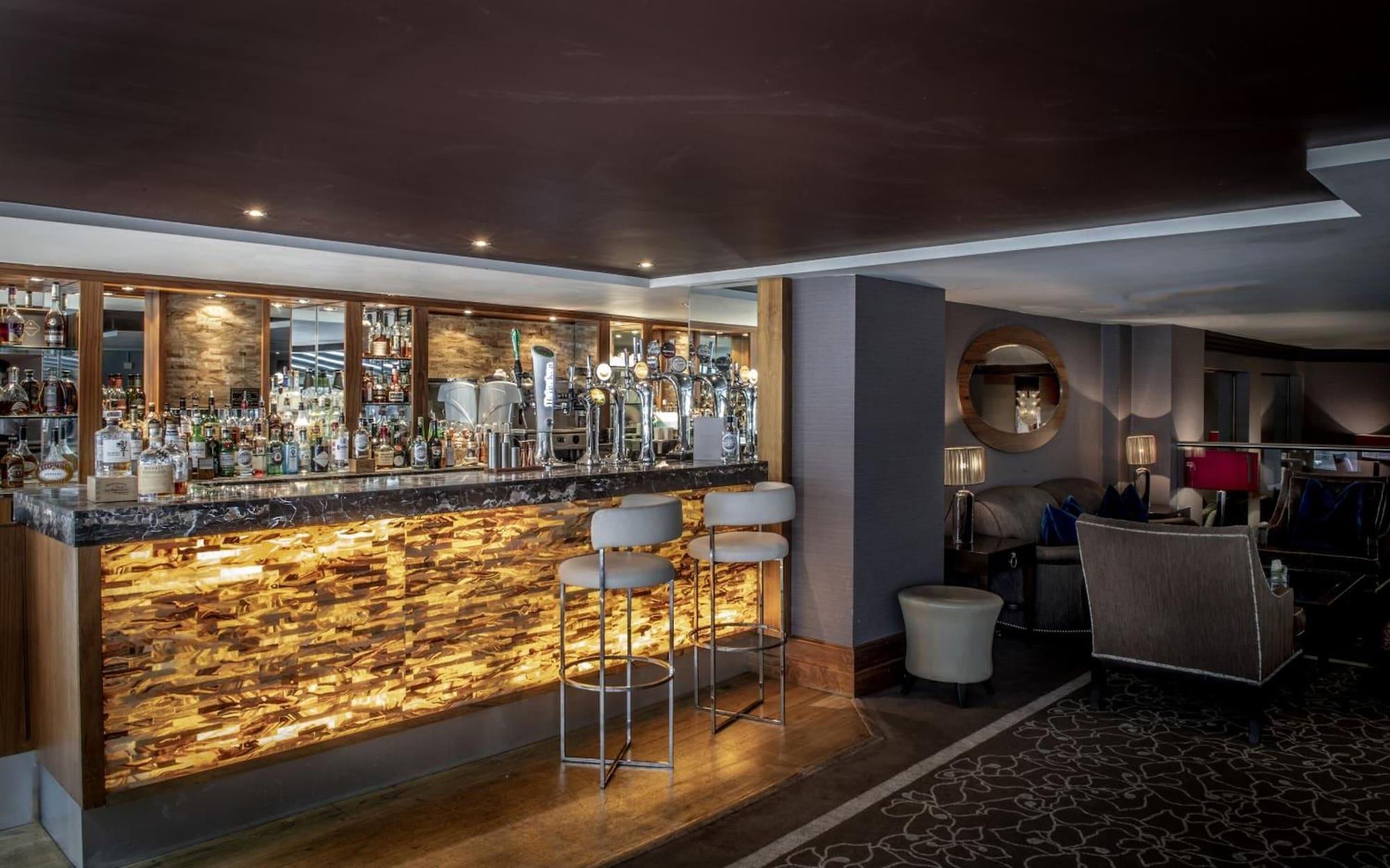 Bar/Salón The Bristol Hotel
