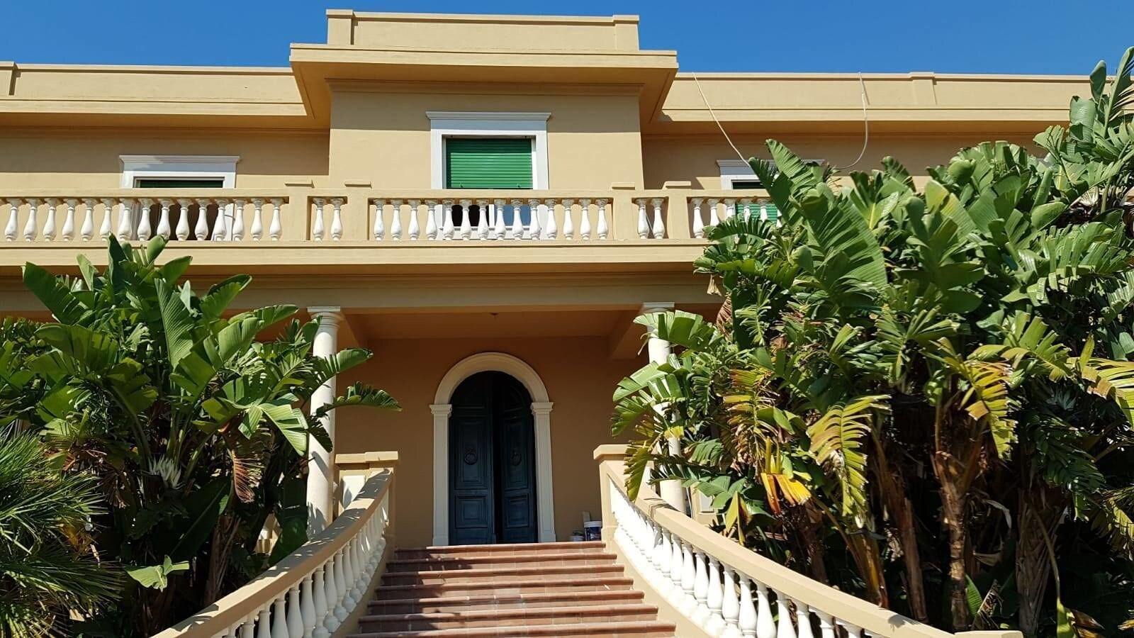 Vista Exterior Villa Princi