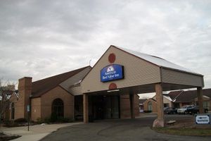 Paquete - Americas Best Value Inn Romulus Detroit Airport