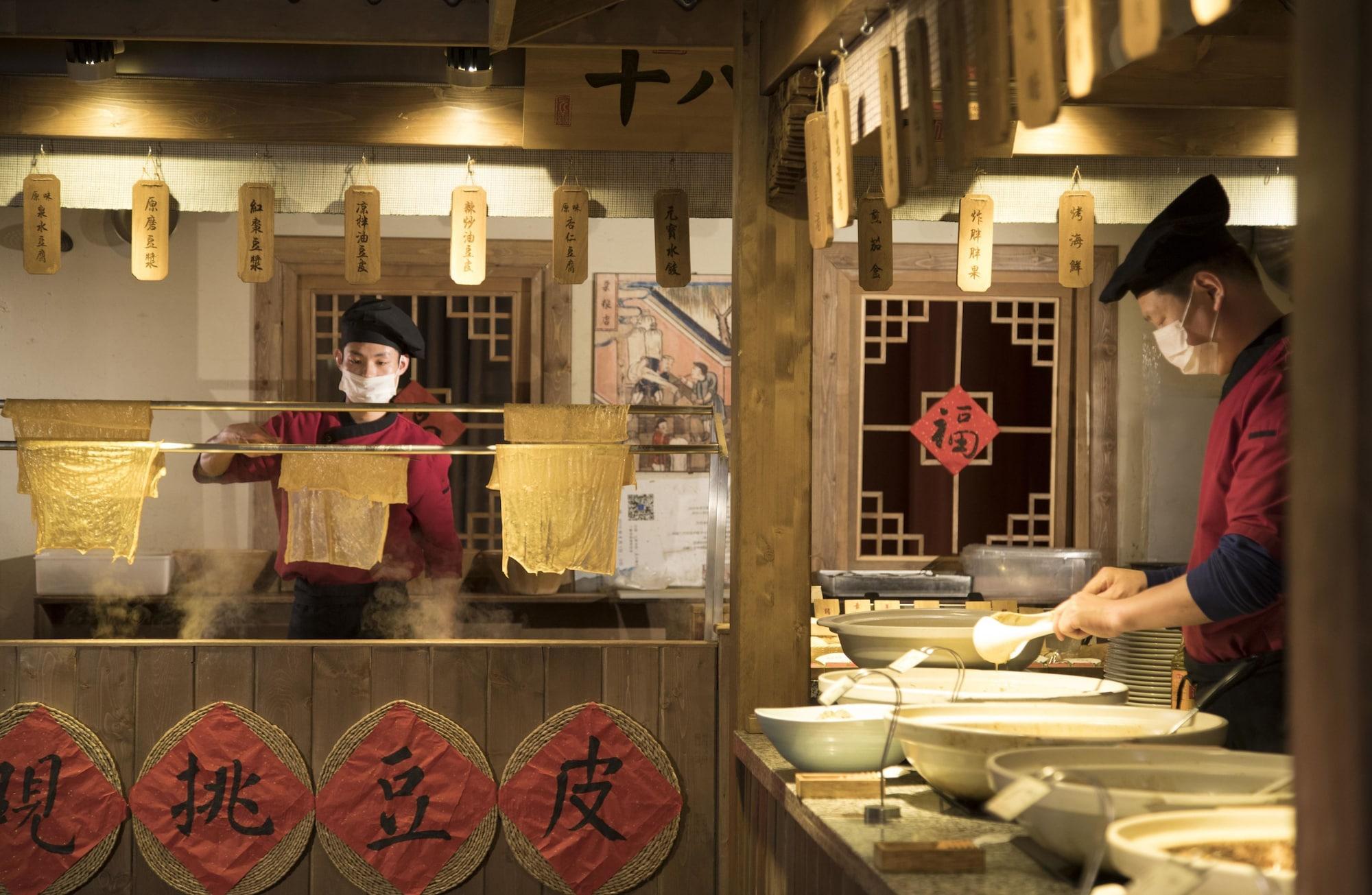 Restaurant Ovation Seven-Cultivation Hotel