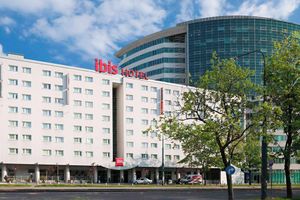 Alojamiento - ibis Warszawa Centrum