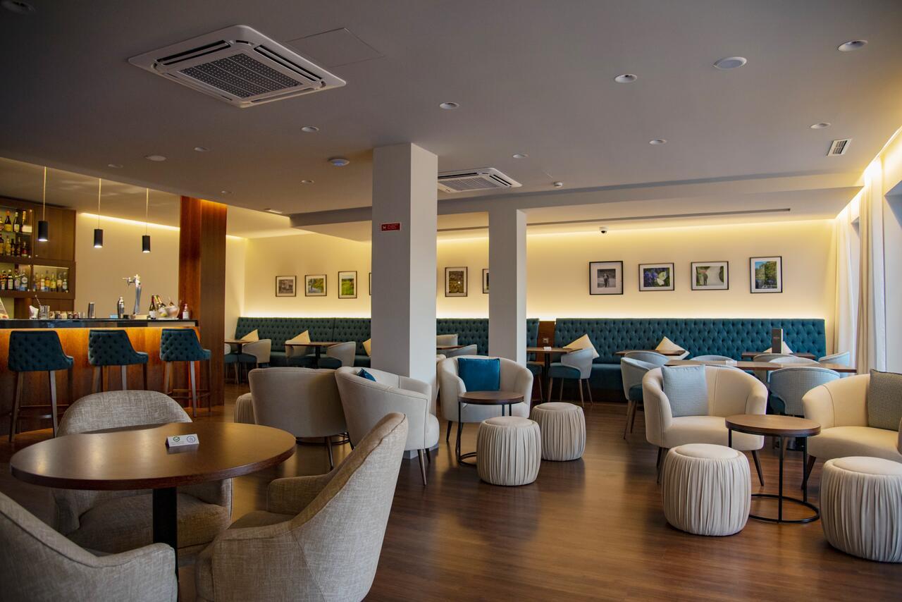 Bar/Salón Luna Hotel de Tábua