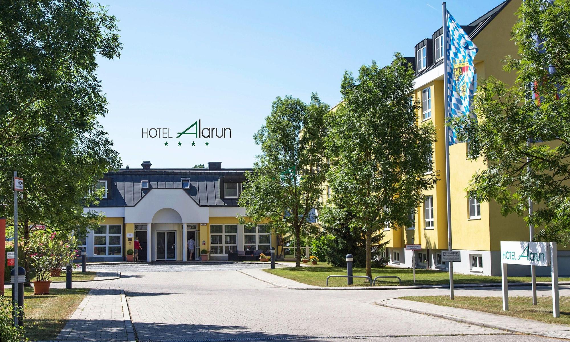 Vista Exterior Hotel Alarun