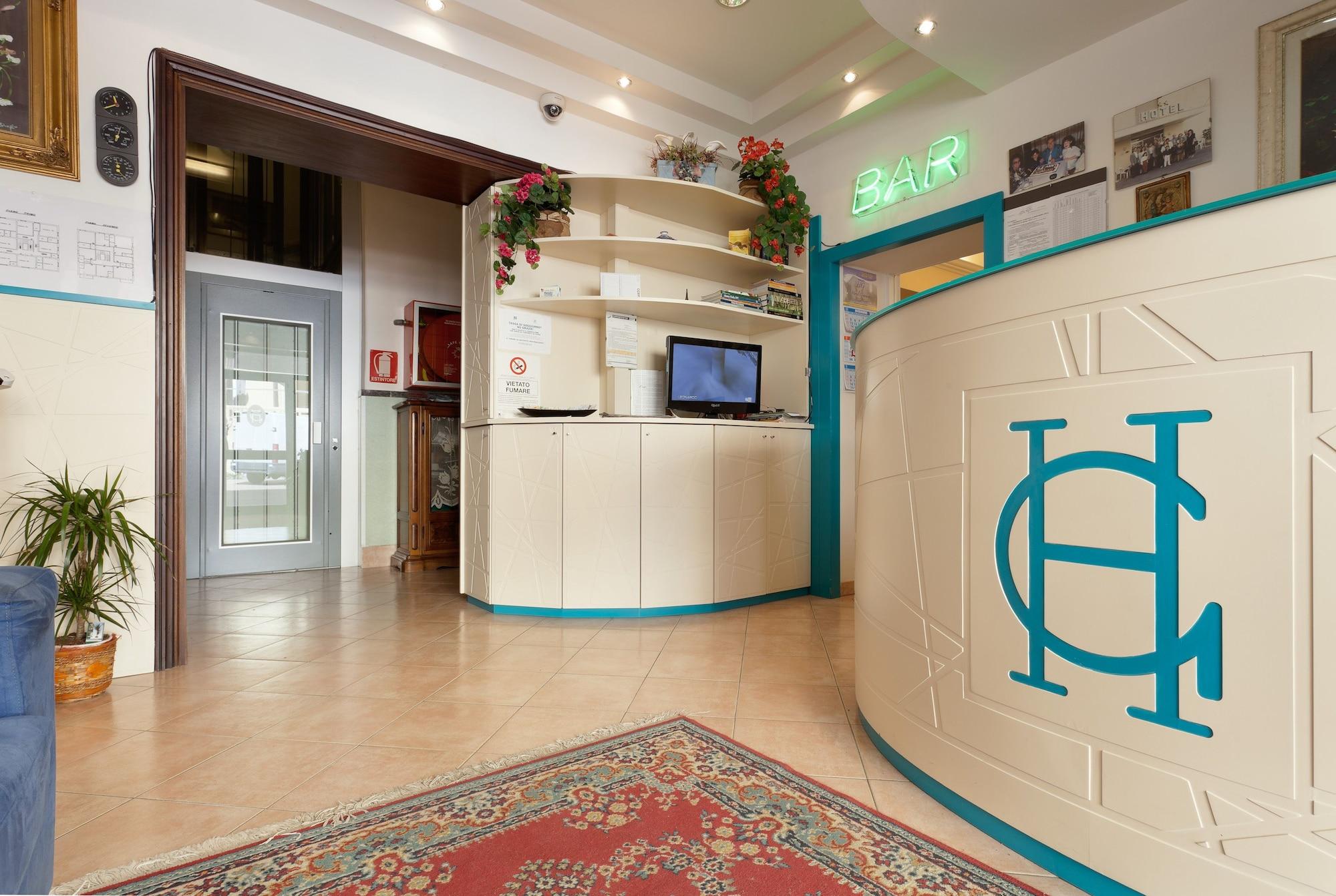 Vista Lobby Parking Hotel Giardino