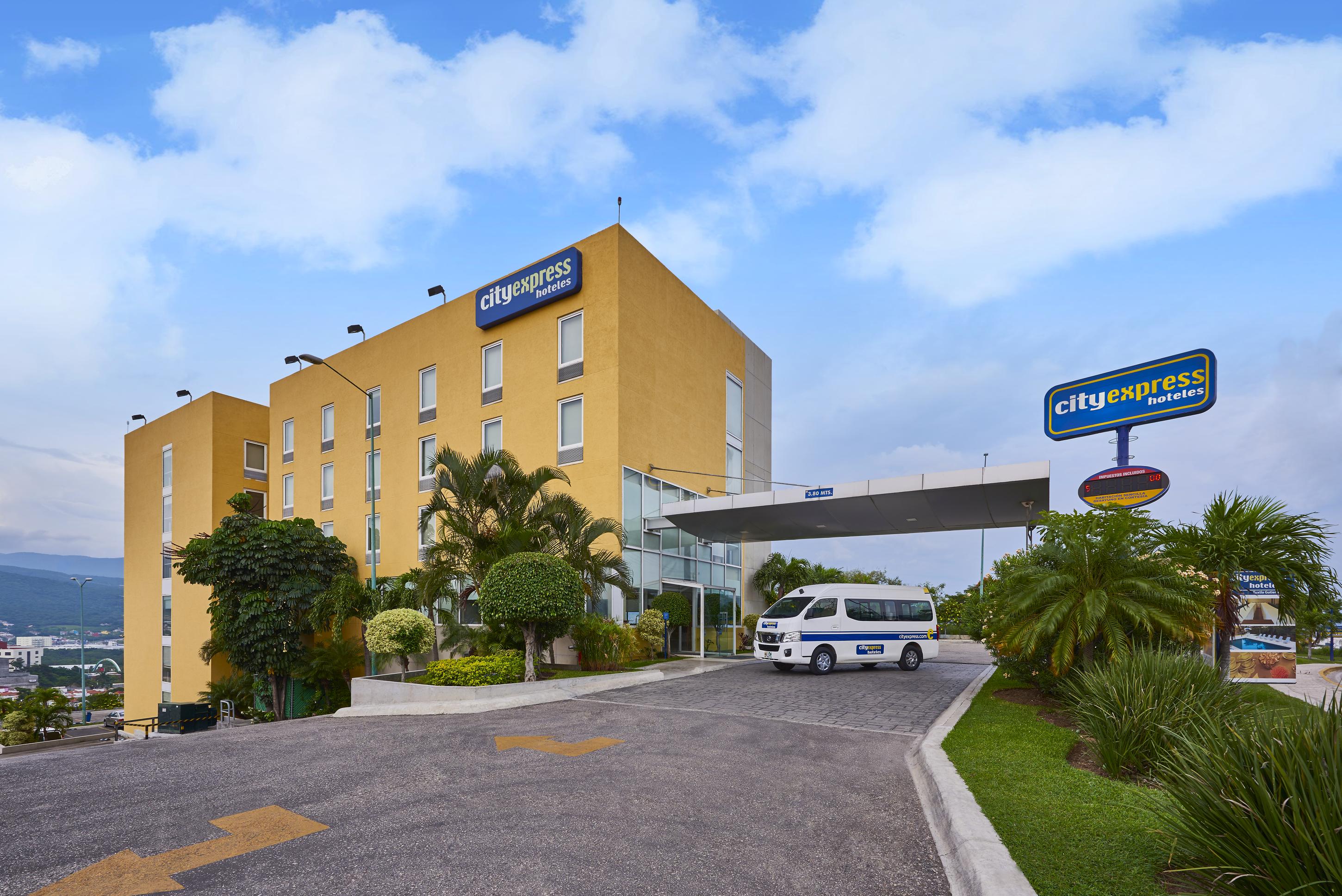 Vista Exterior City Express by Marriott Tuxtla Gutierrez