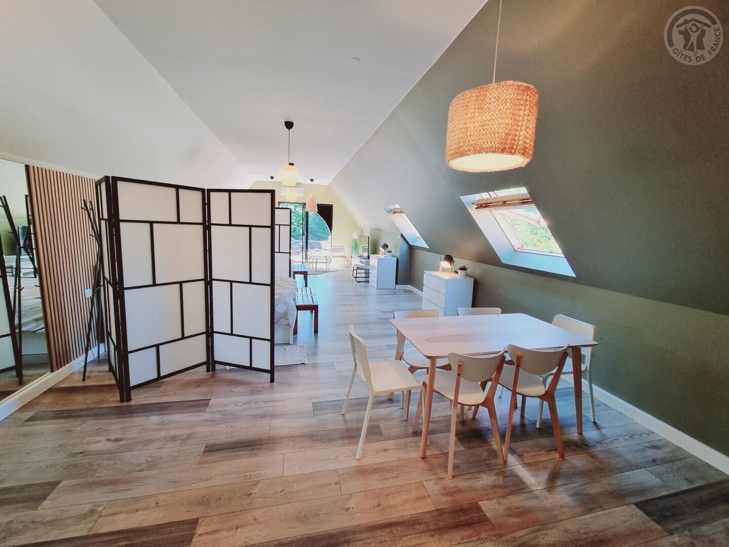 Varios LA GRANGE AU CORPS