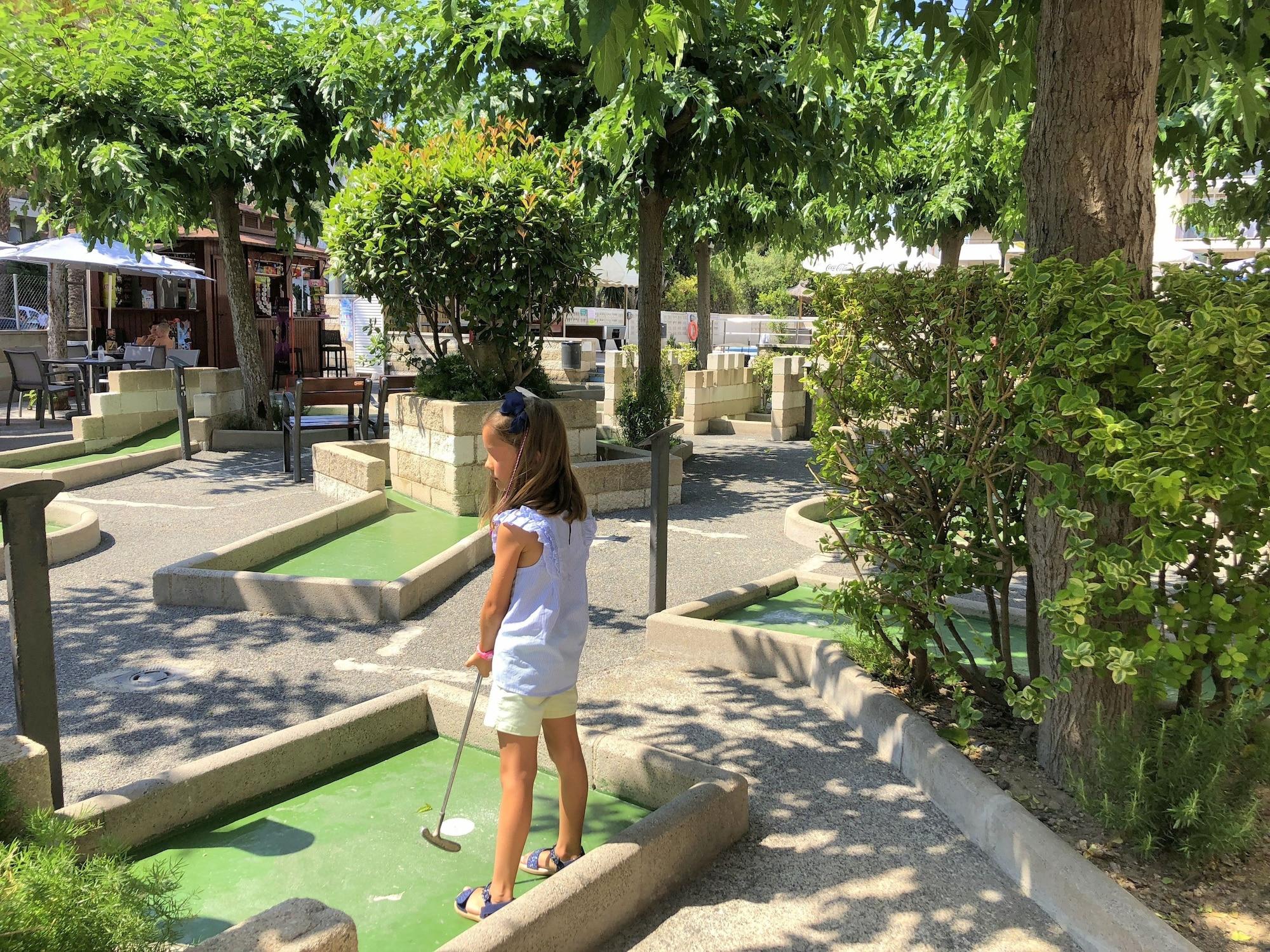 Campo de Golf Apartamentos Los Peces Rentalmar