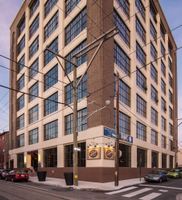 Alojamiento - Sosuite 2BR Apt w W/d, Gym, On-site Restaurant