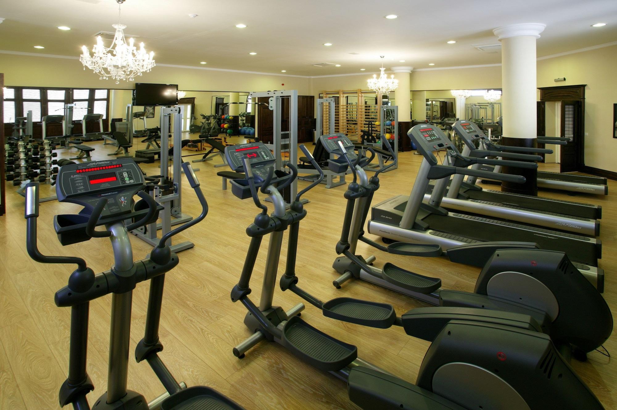 Gimnasio Arena Regia Hotel & Spa