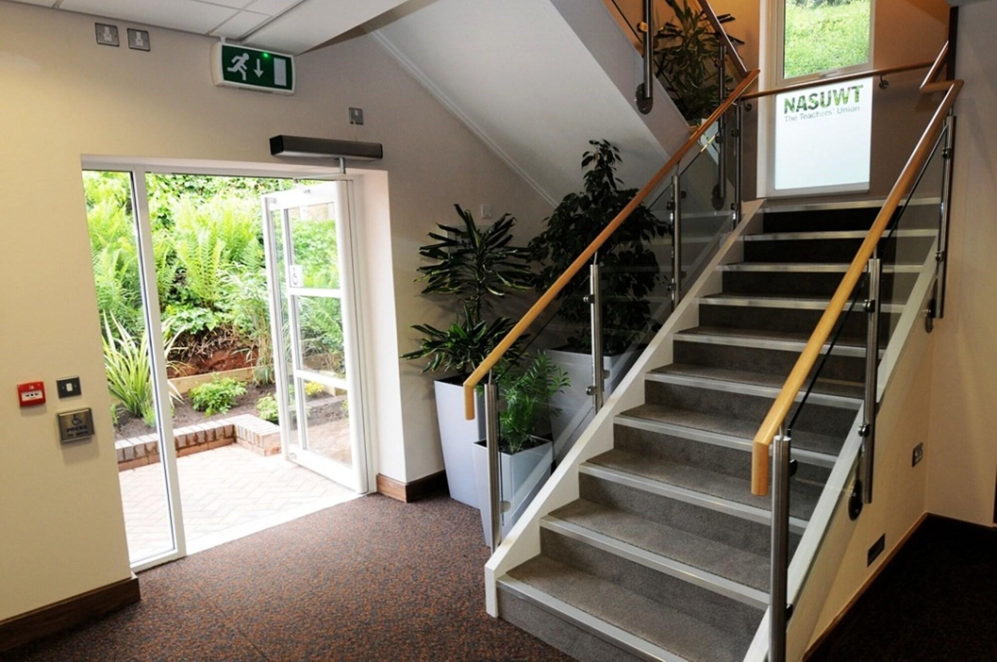 Vista Lobby Hillscourt