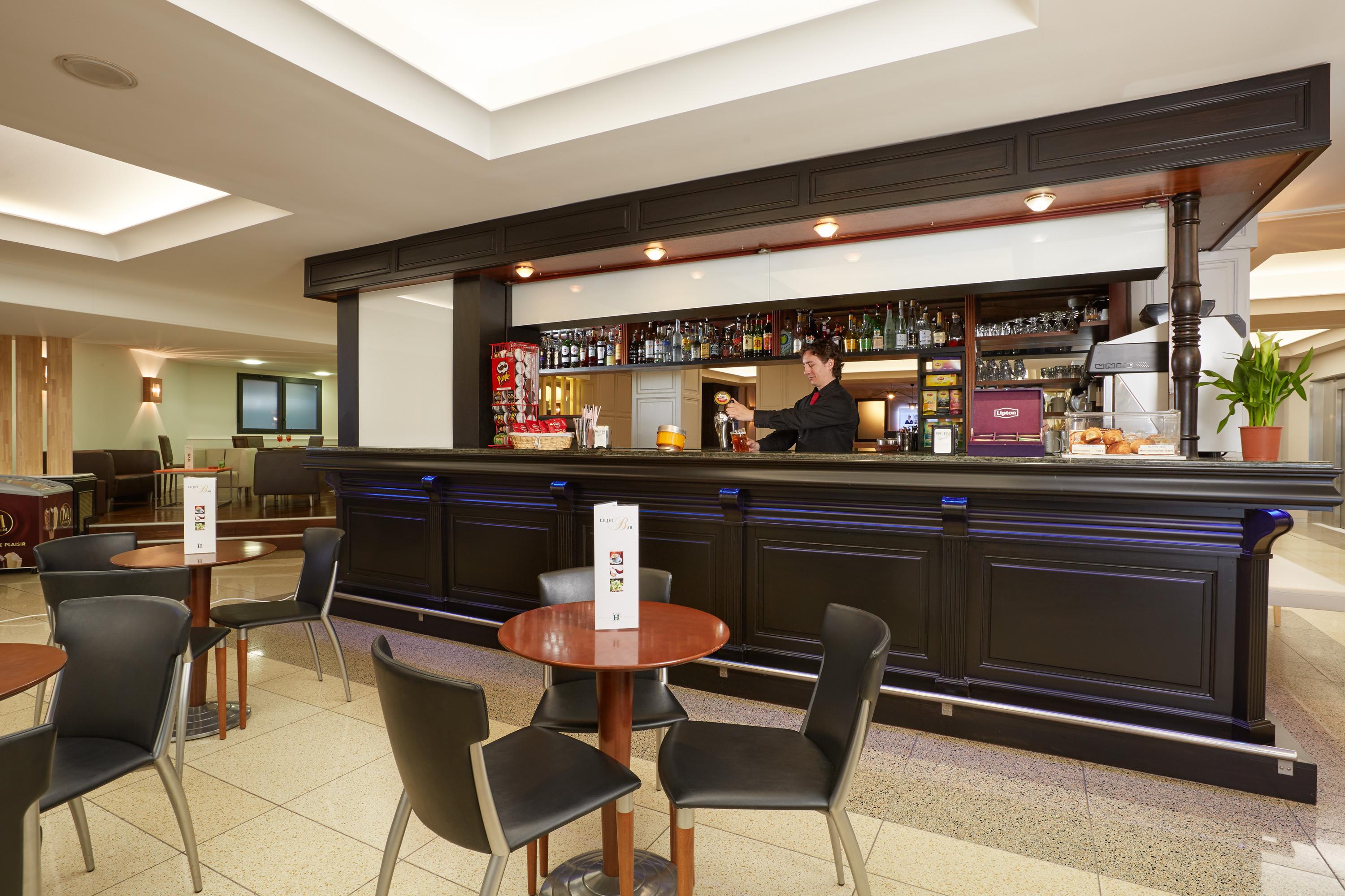 Bar/Salón Hotel Roissy Lourdes