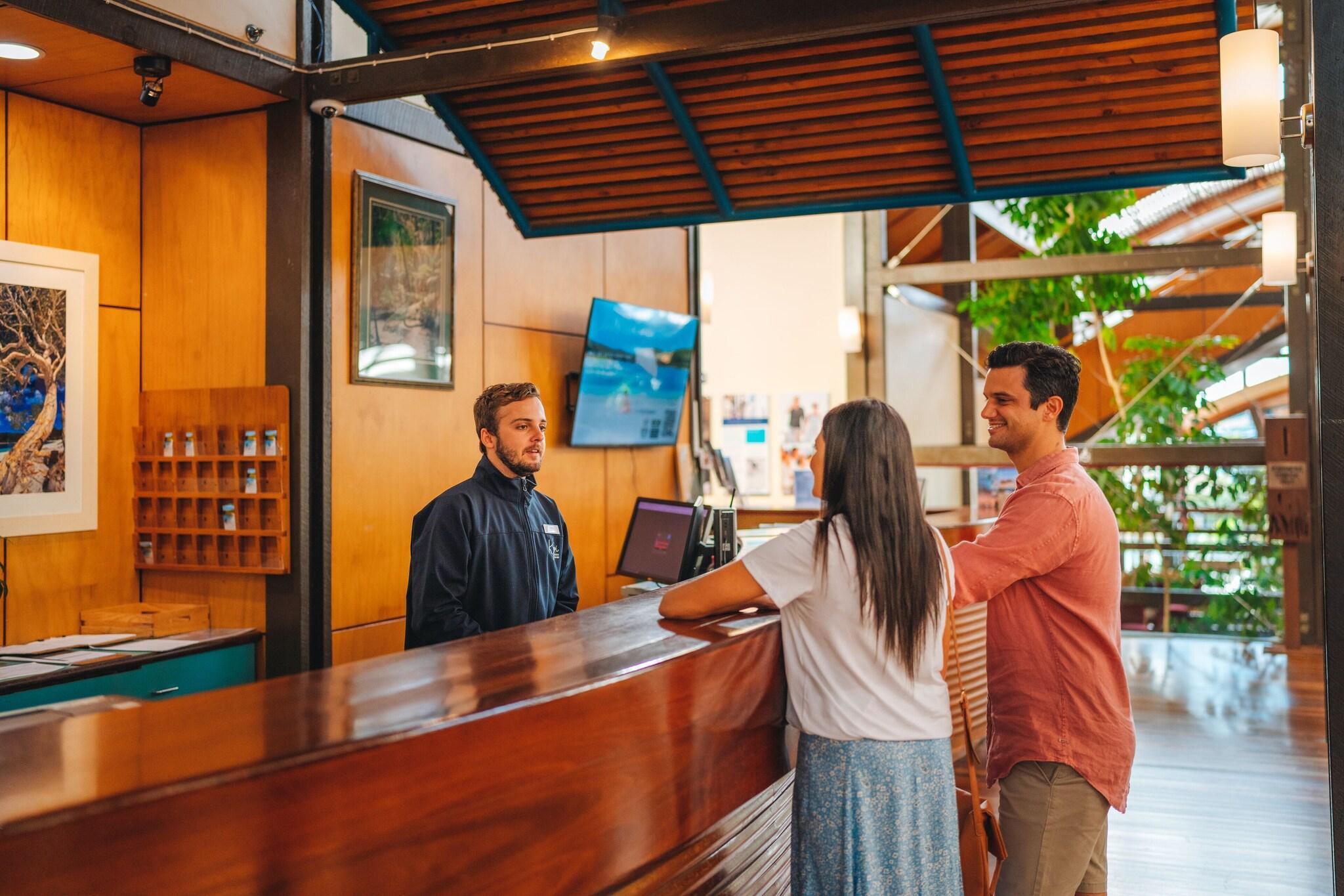 Vista Lobby Kingfisher Bay Resort