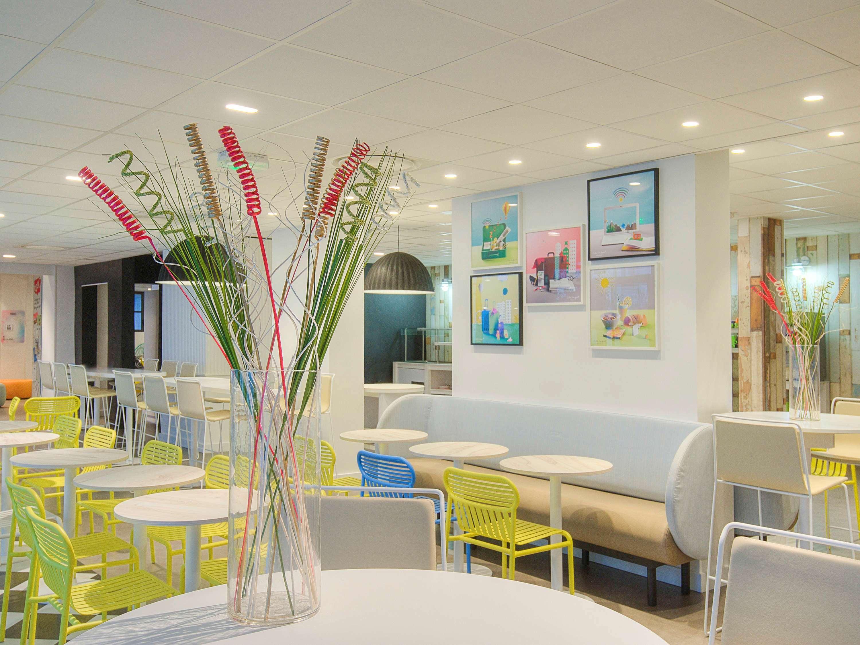 Bar/Salón Ibis Styles Nice Centre Gare