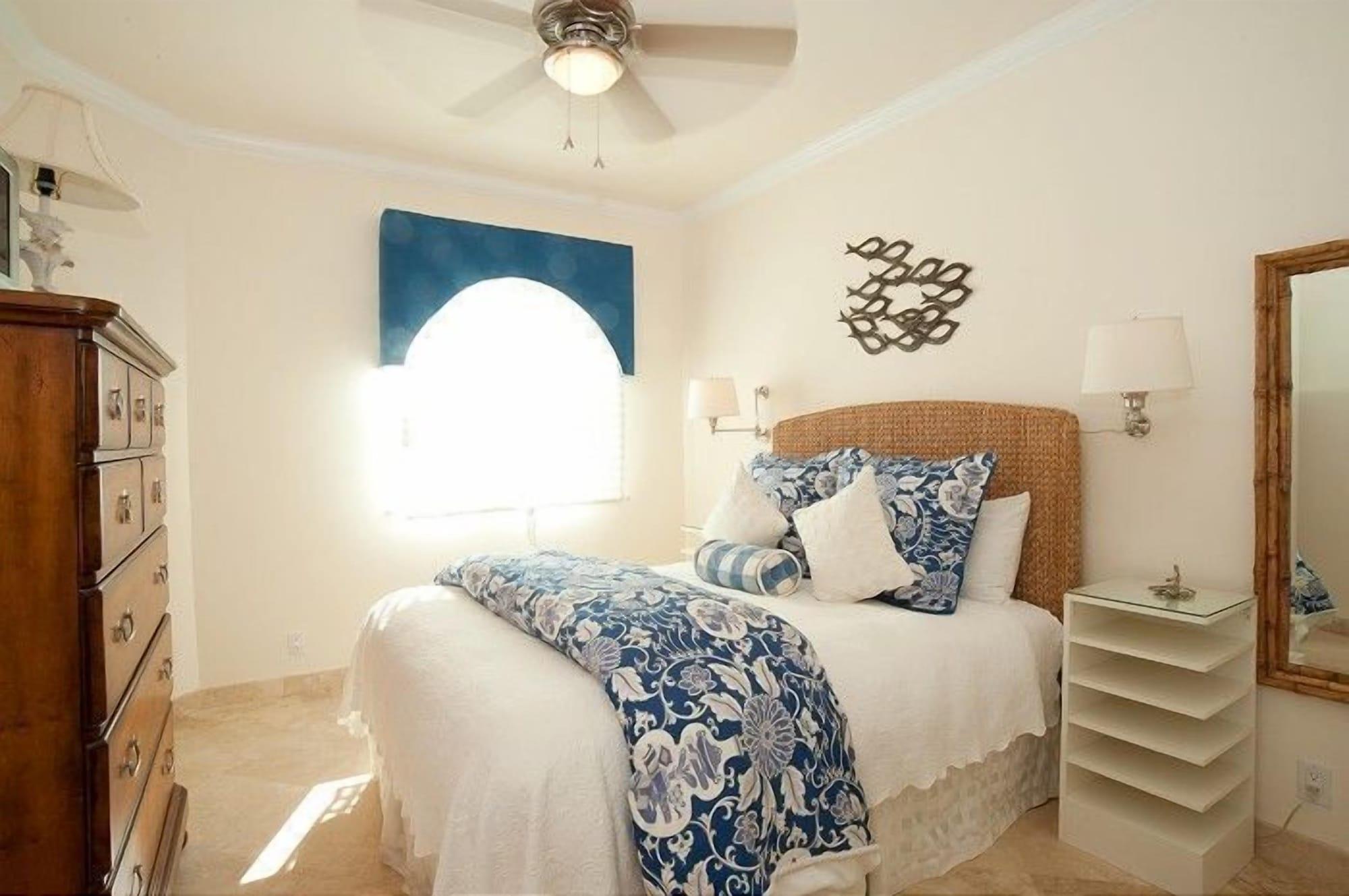 Habitación The Tuscany on Grace Bay