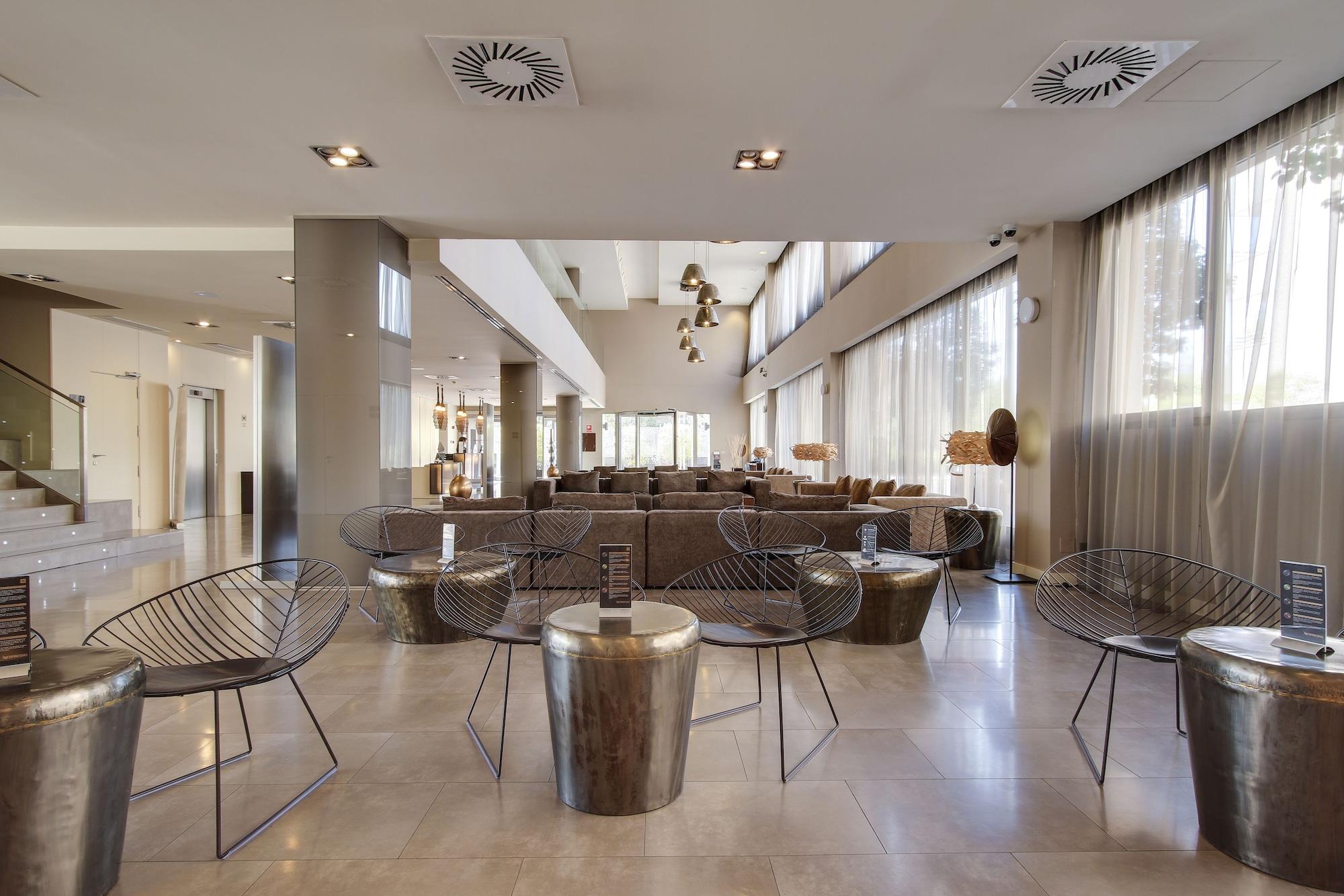 Bar/Salón PCM Forum Alcalá