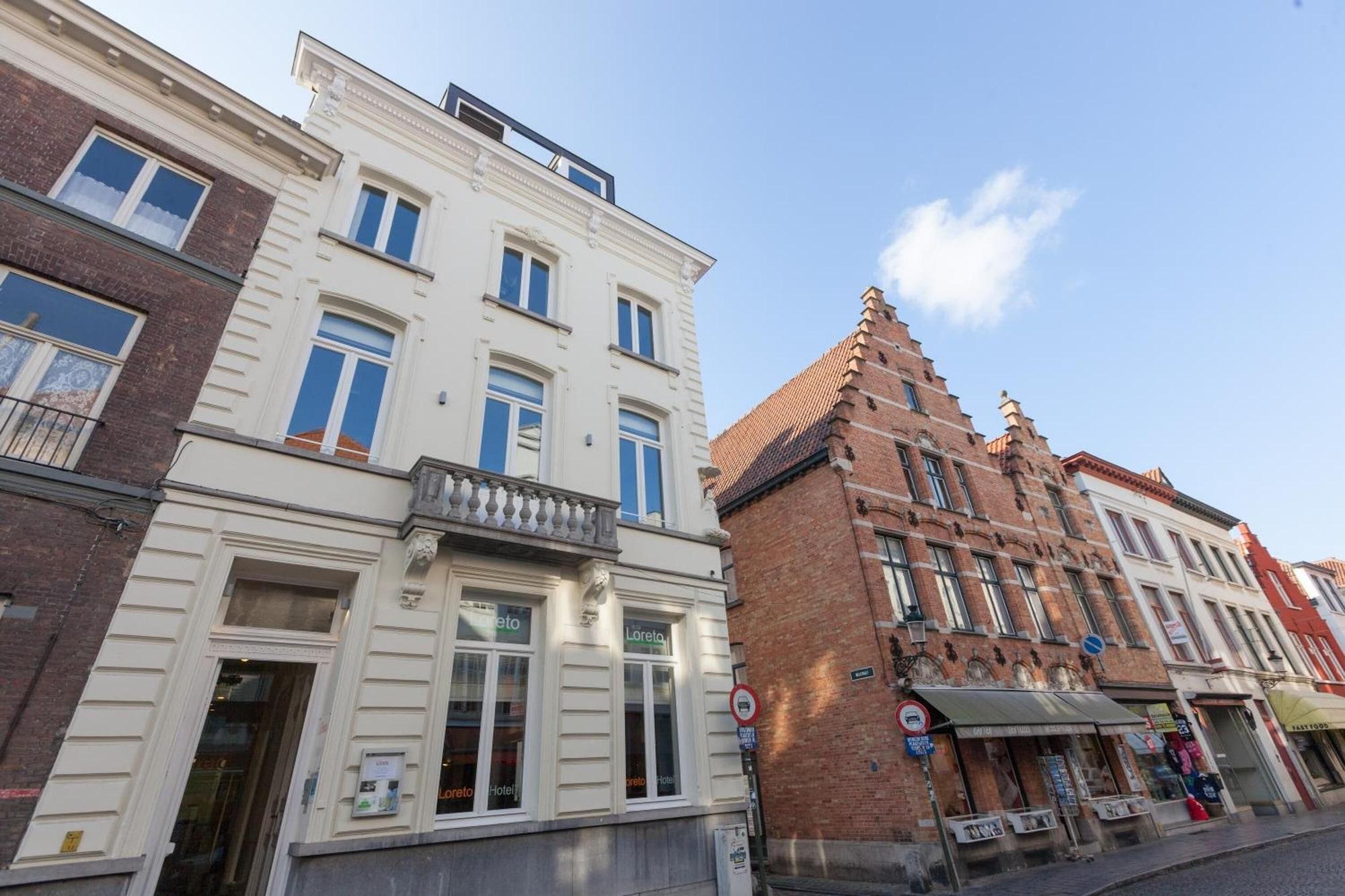 Vista Exterior Hotel Loreto