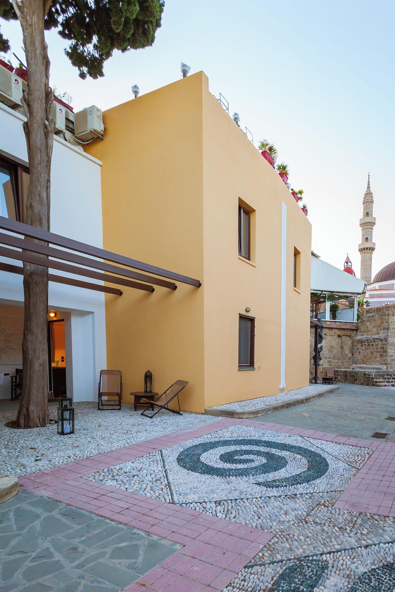 Vista Exterior utopia luxury suites