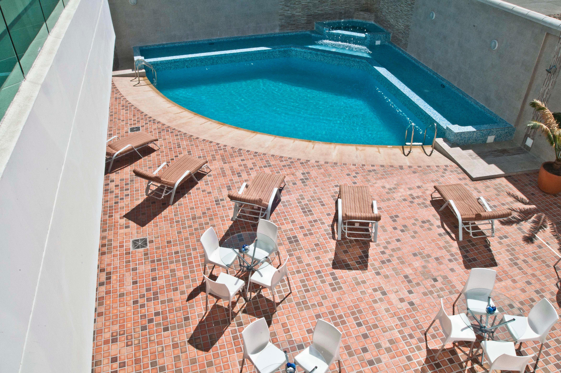 Vista Piscina Arisuan Hotel