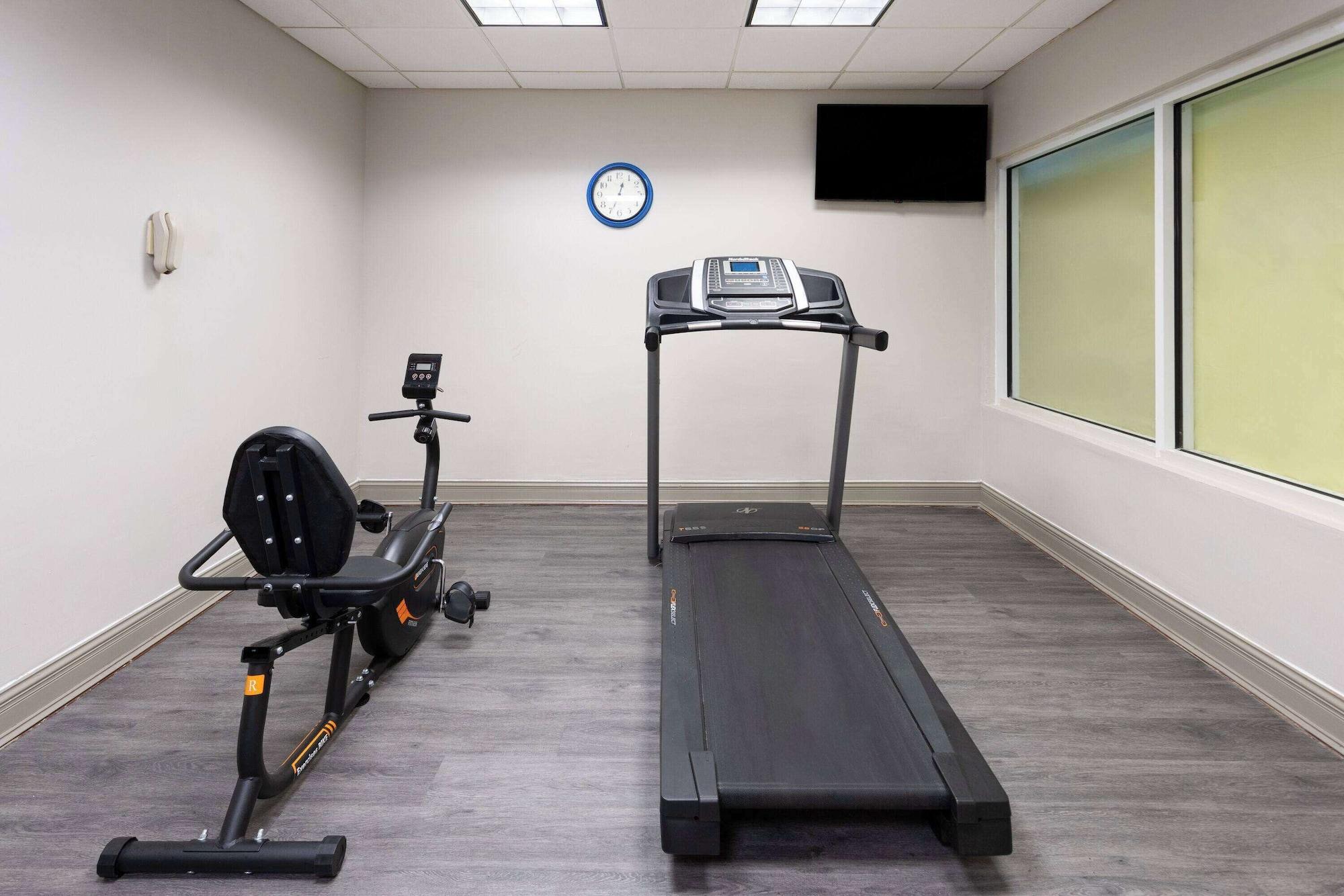 Gimnasio Days Inn & Suites by Wyndham Albany
