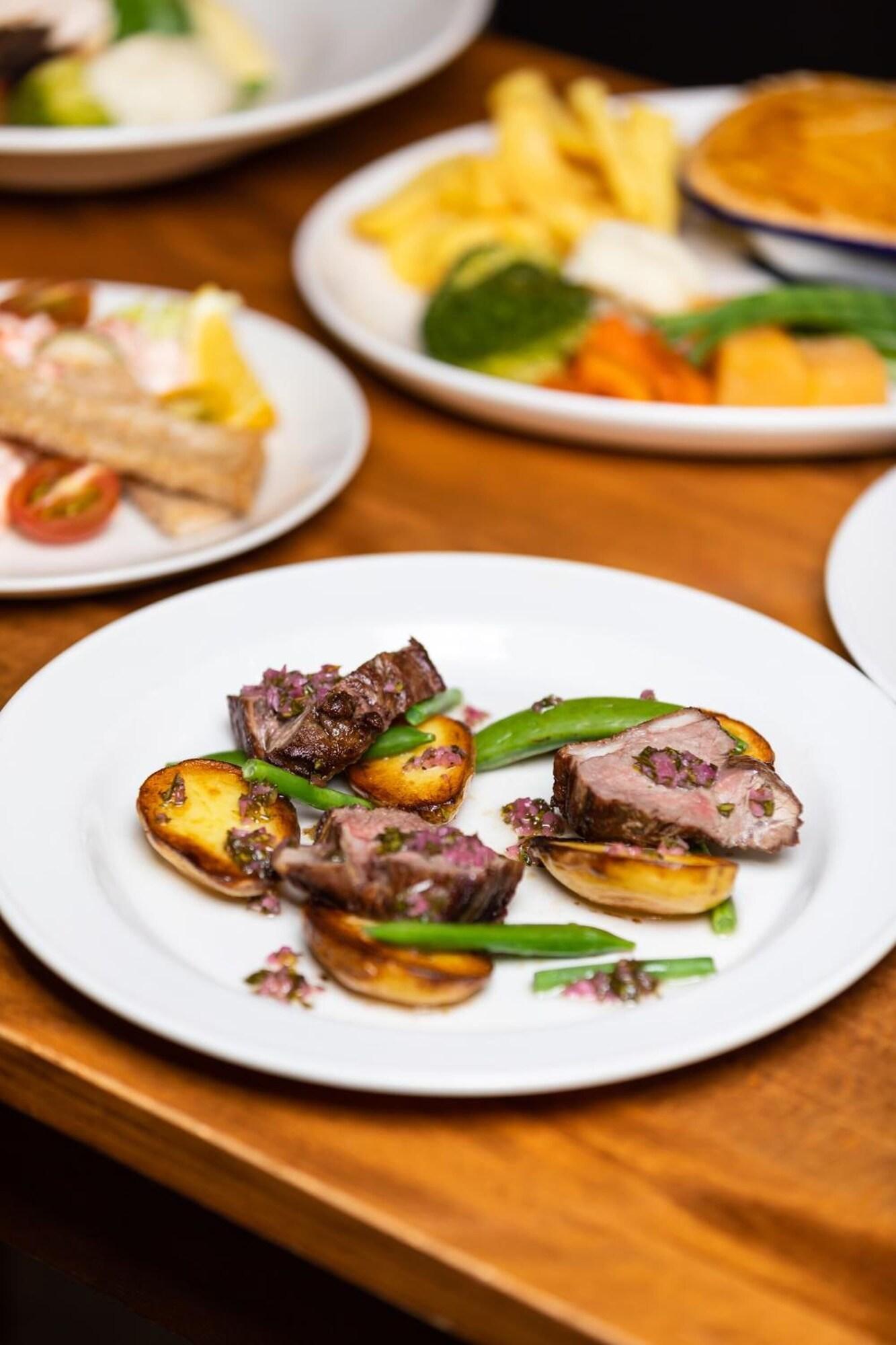 Restaurant The Green Hotel Golf & Leisure Resort