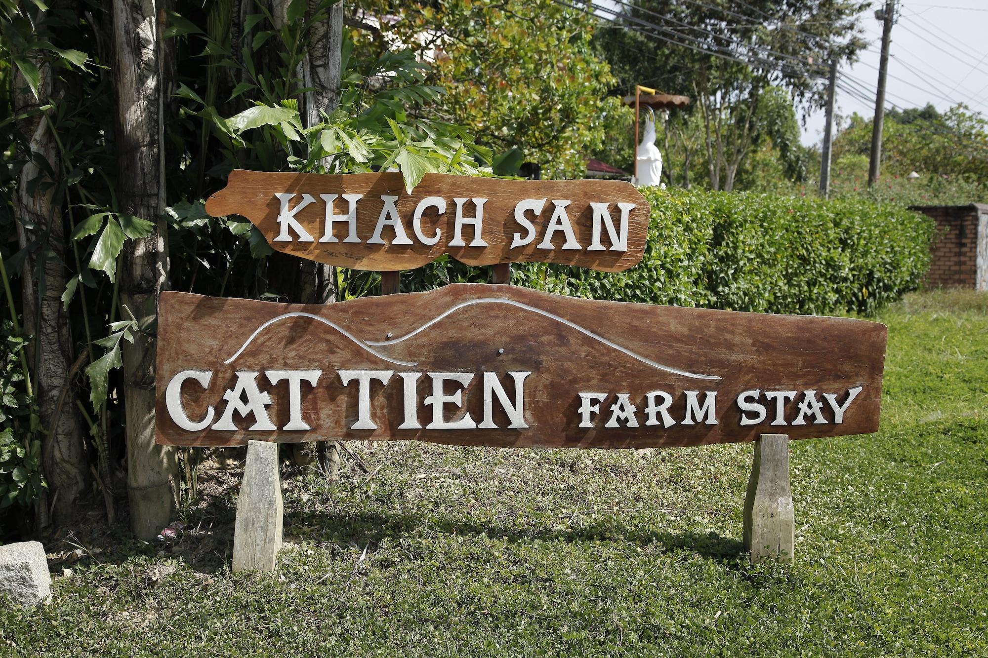 Vista Exterior Cat Tien Farm Stay