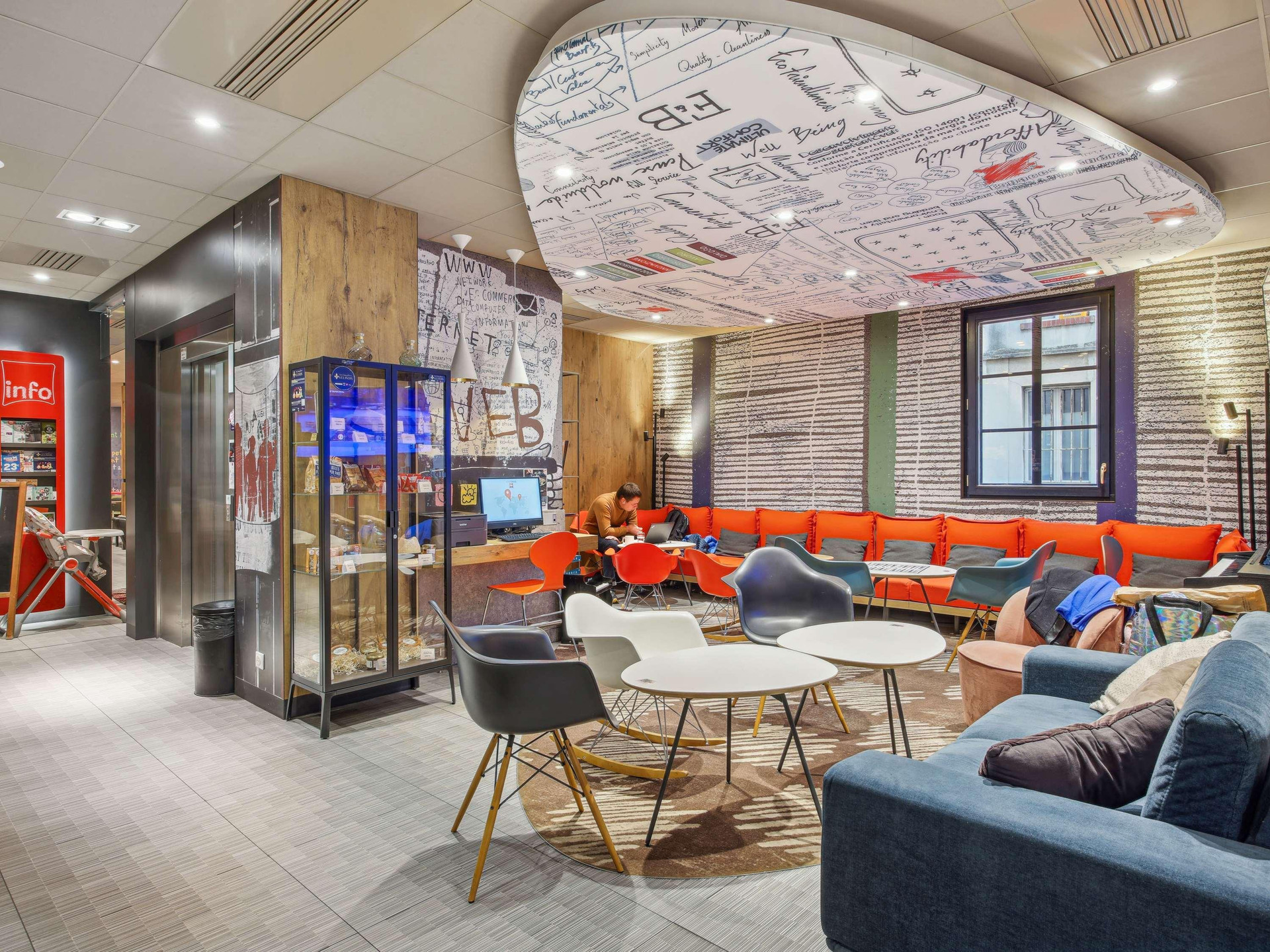 Bar/Salón ibis Saint Germain en Laye Centre