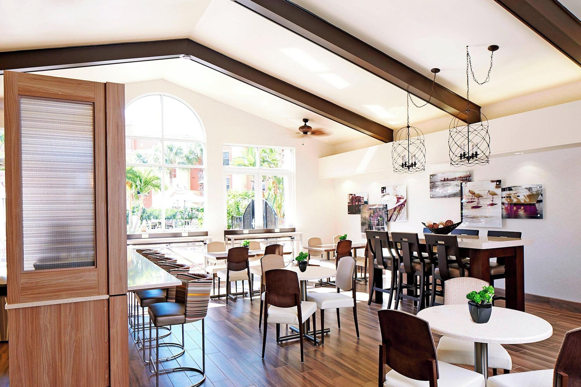 Restaurant Residence Inn by Marriott Naples