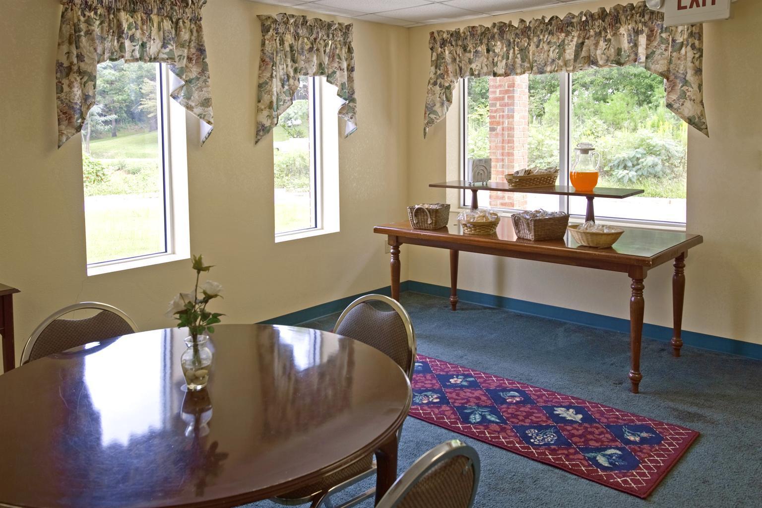 Restaurant Americas Inn