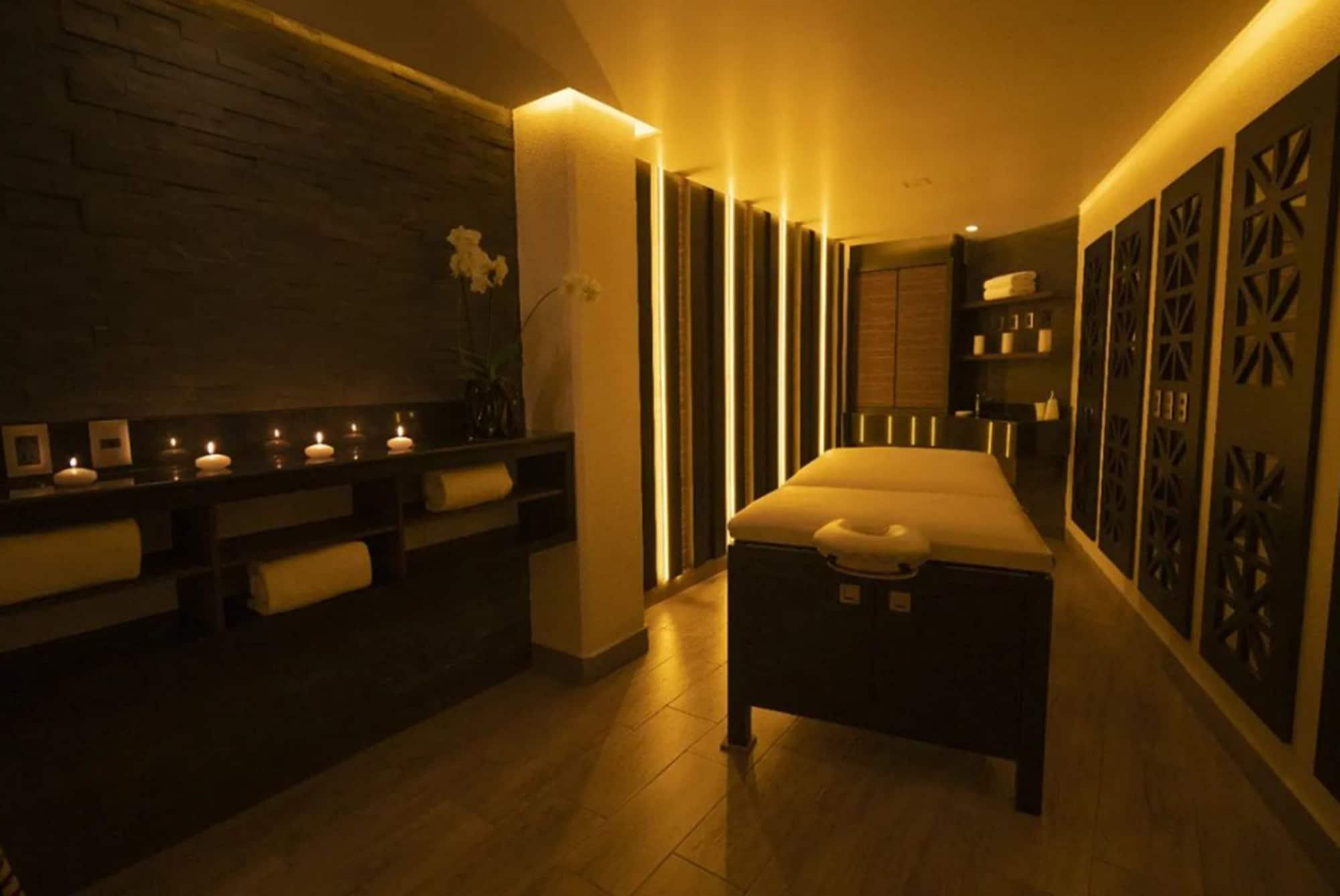 Spa Hotel Abastos Plaza