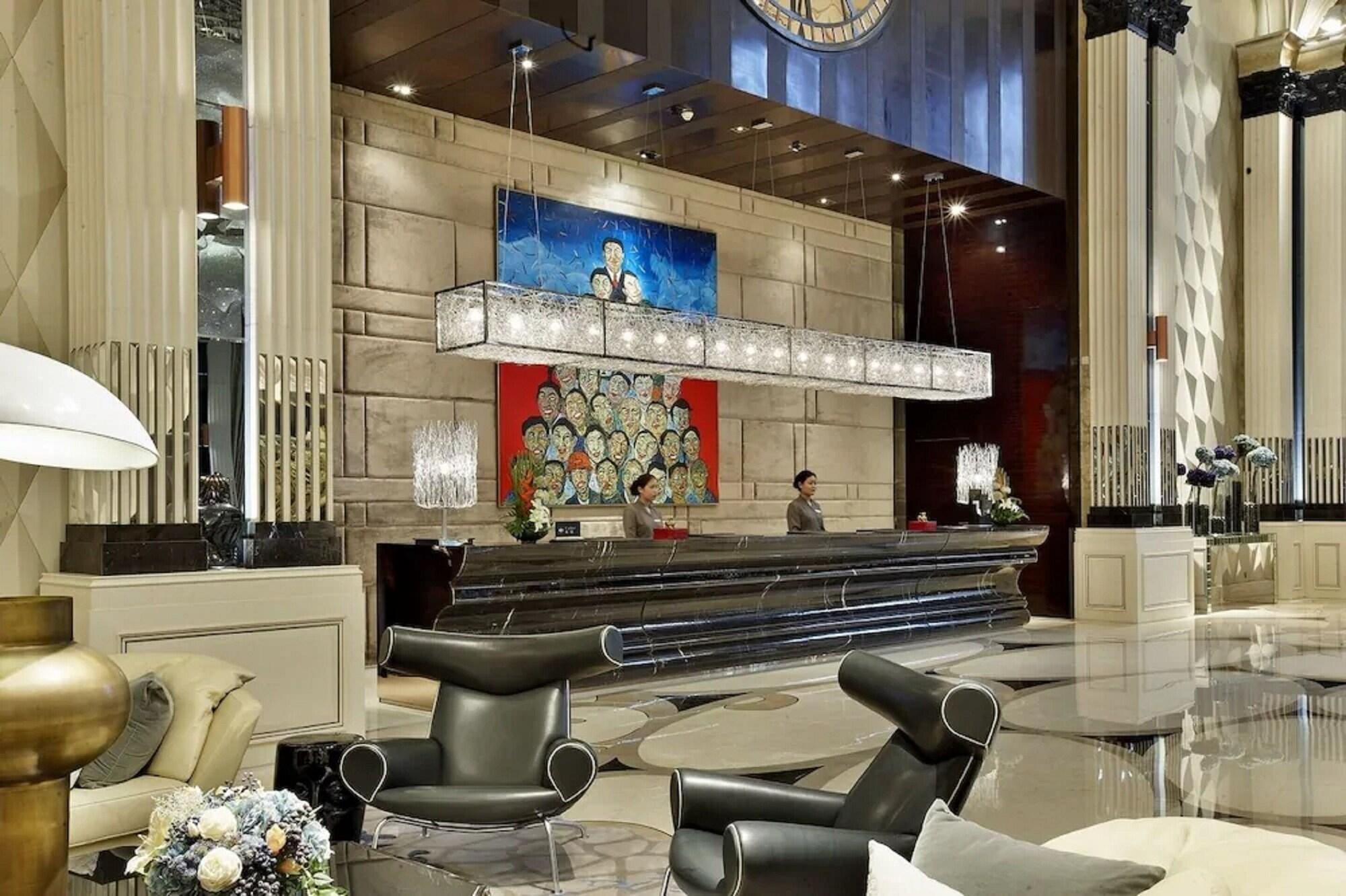 Vista Lobby Chateau Star River Hotel Shanghai