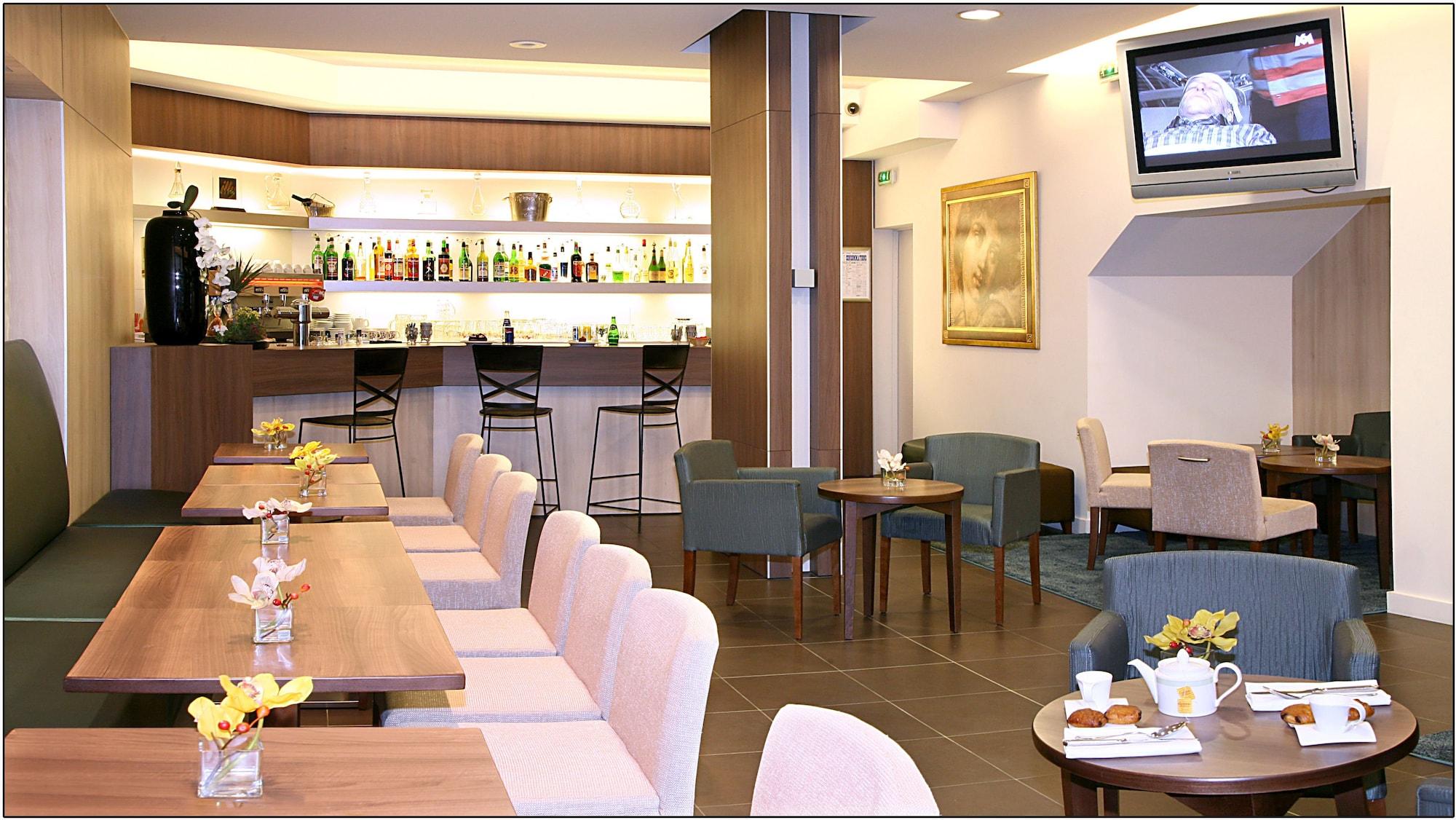 Bar/Salón Hotel Miramont